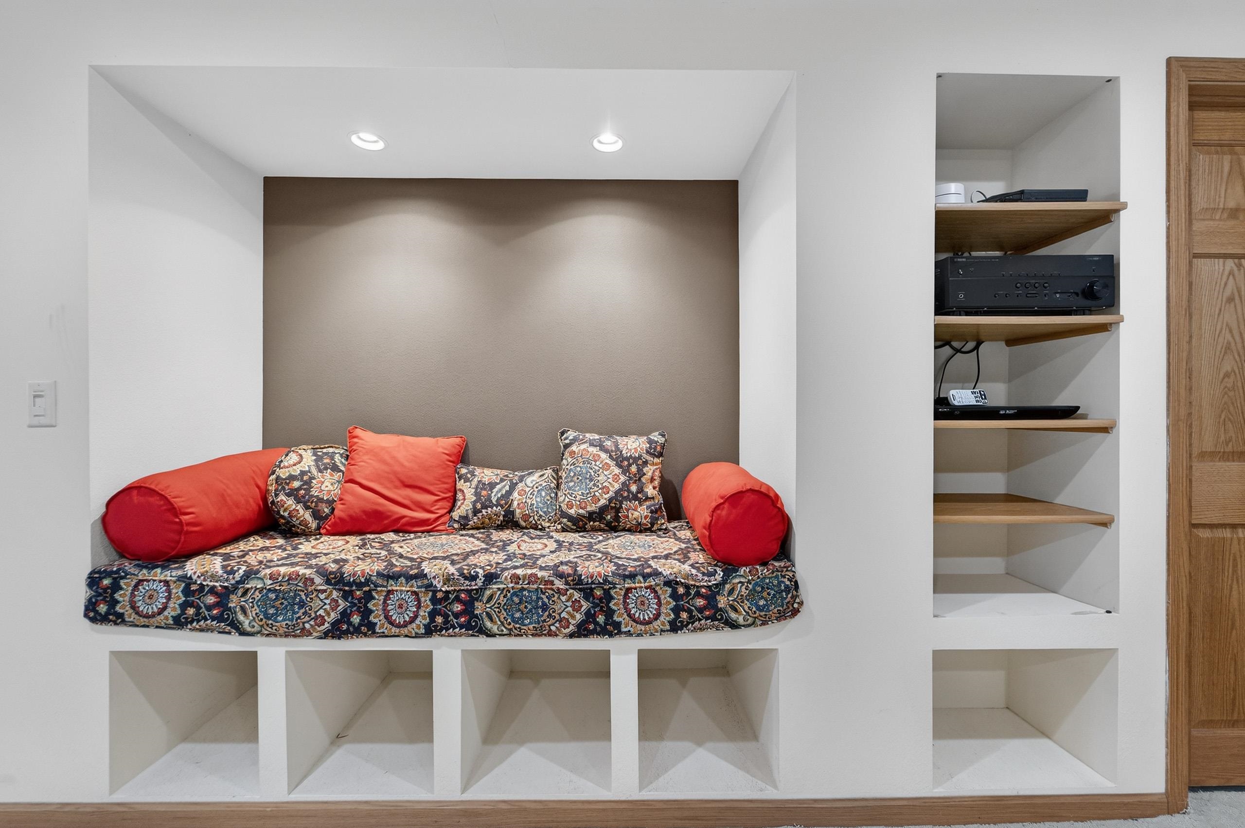 3100 Weybridge Drive