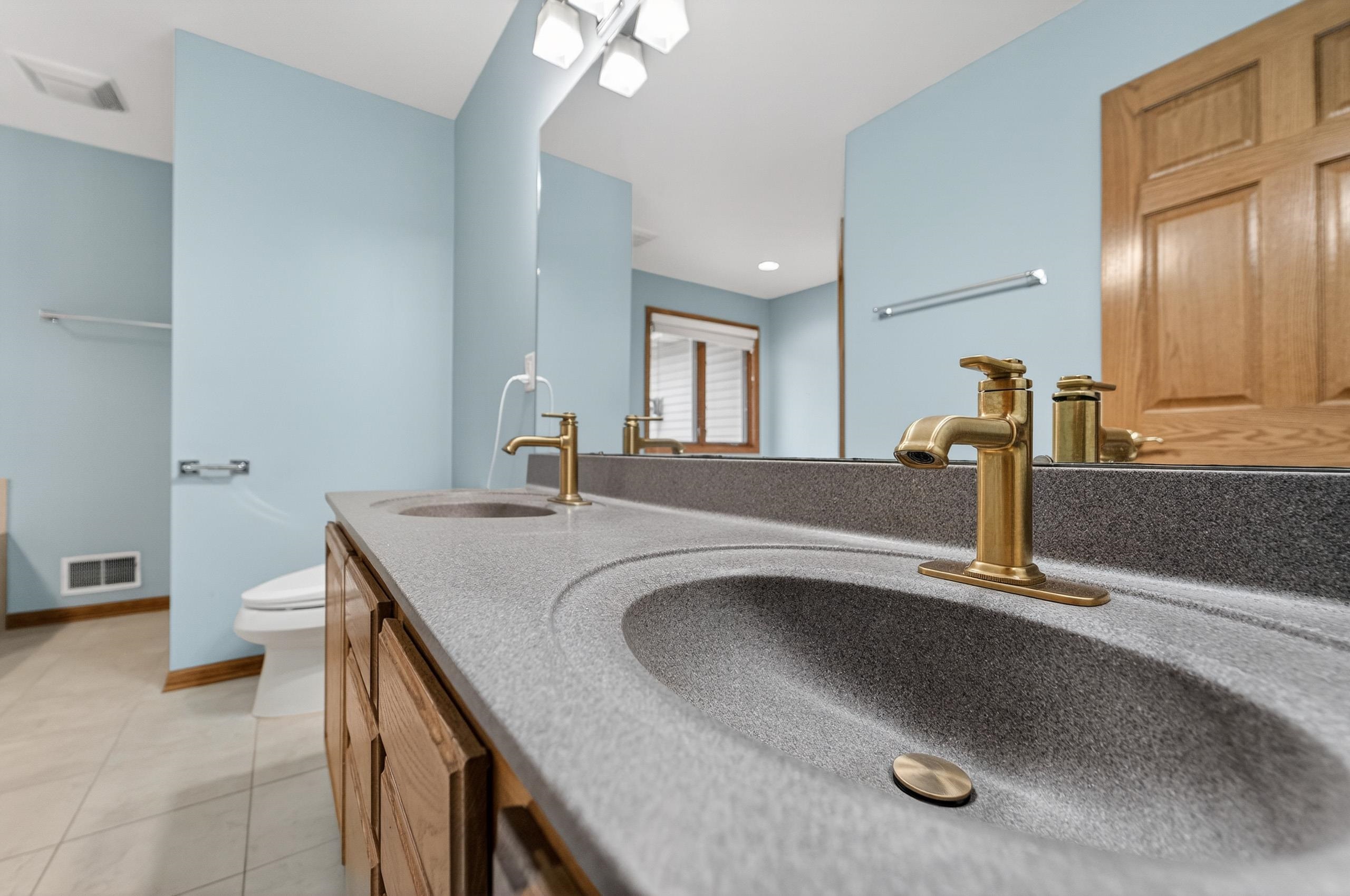 3100 Weybridge Drive