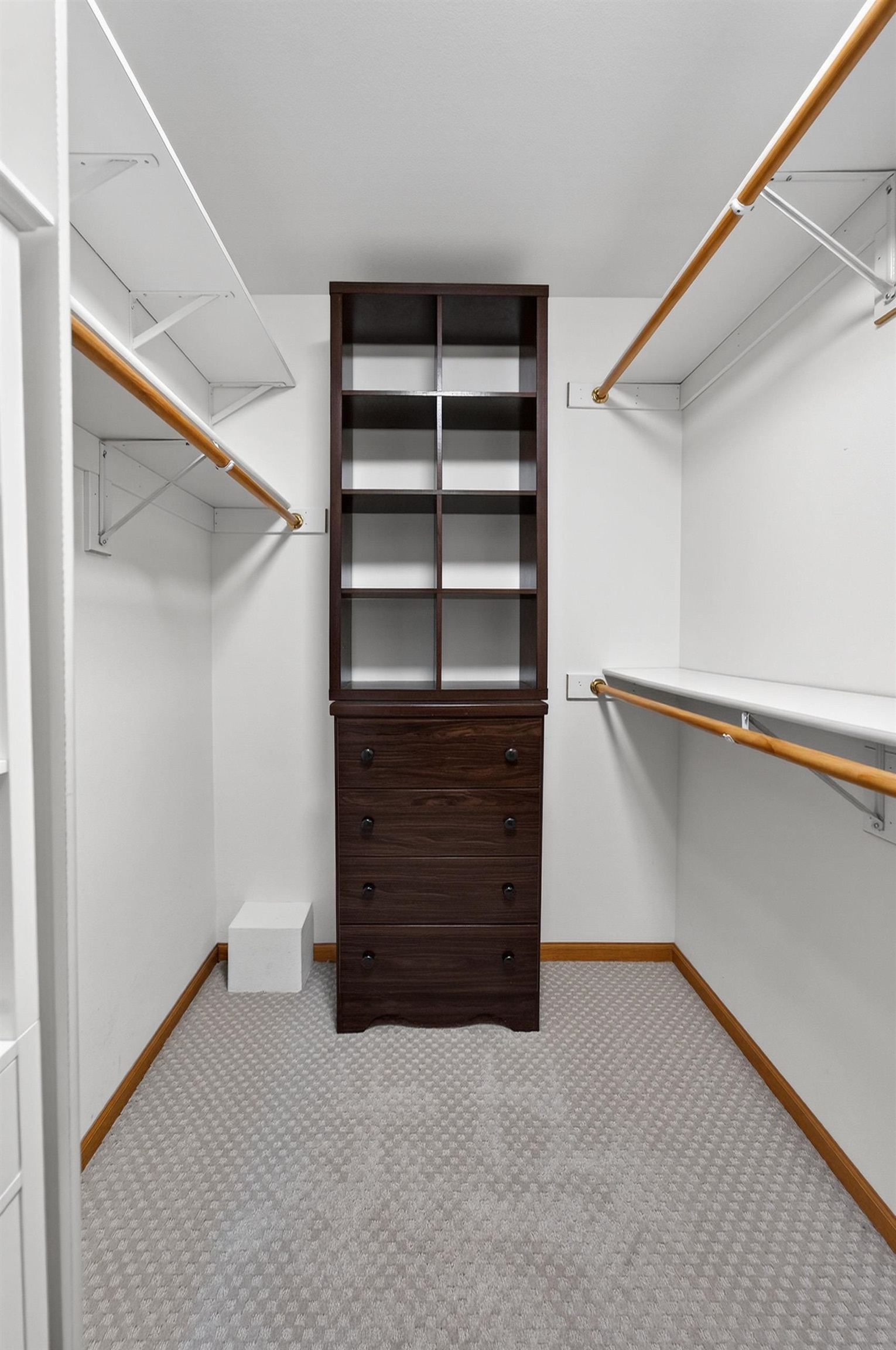 3100 Weybridge Drive