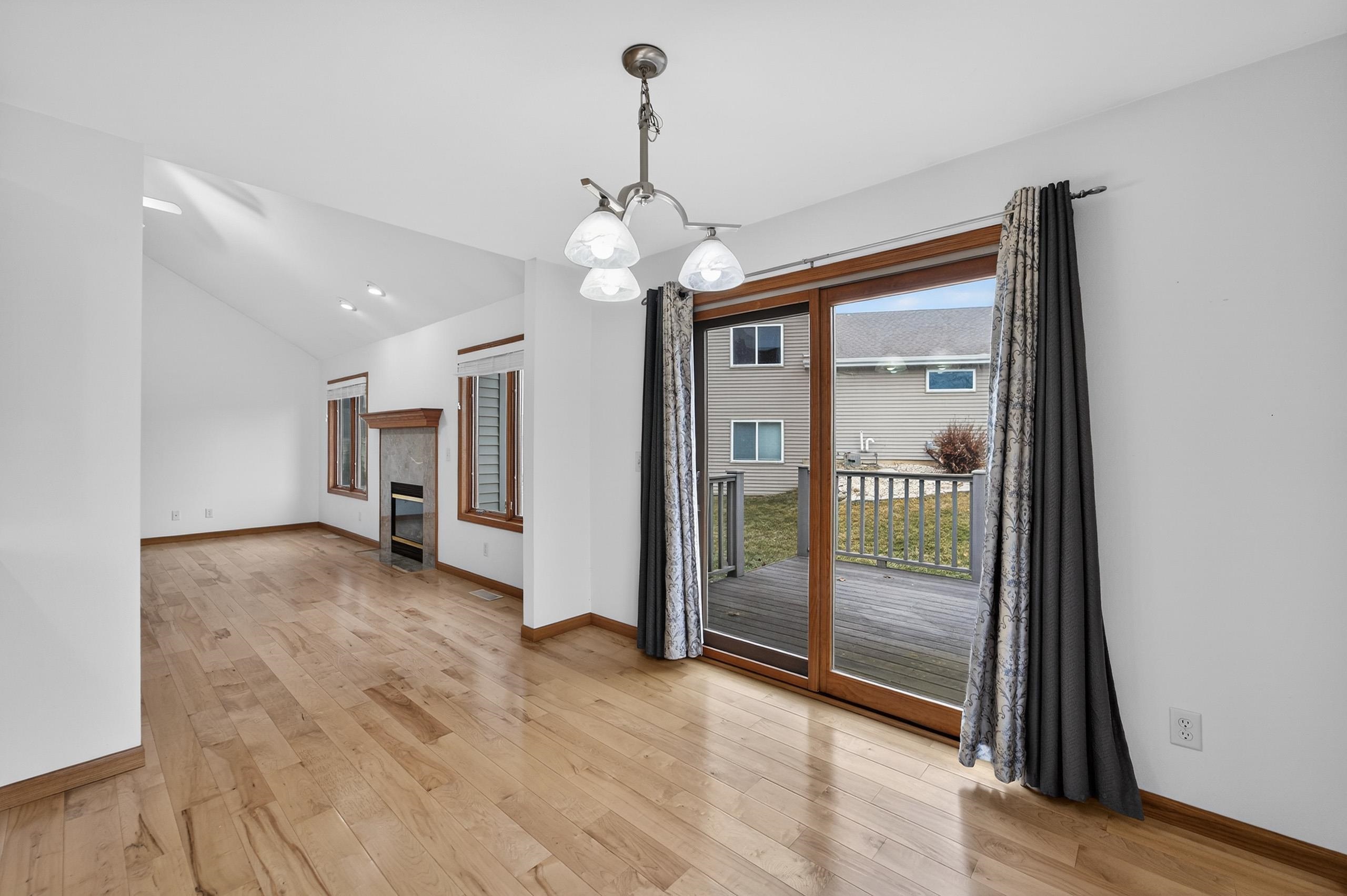 3100 Weybridge Drive