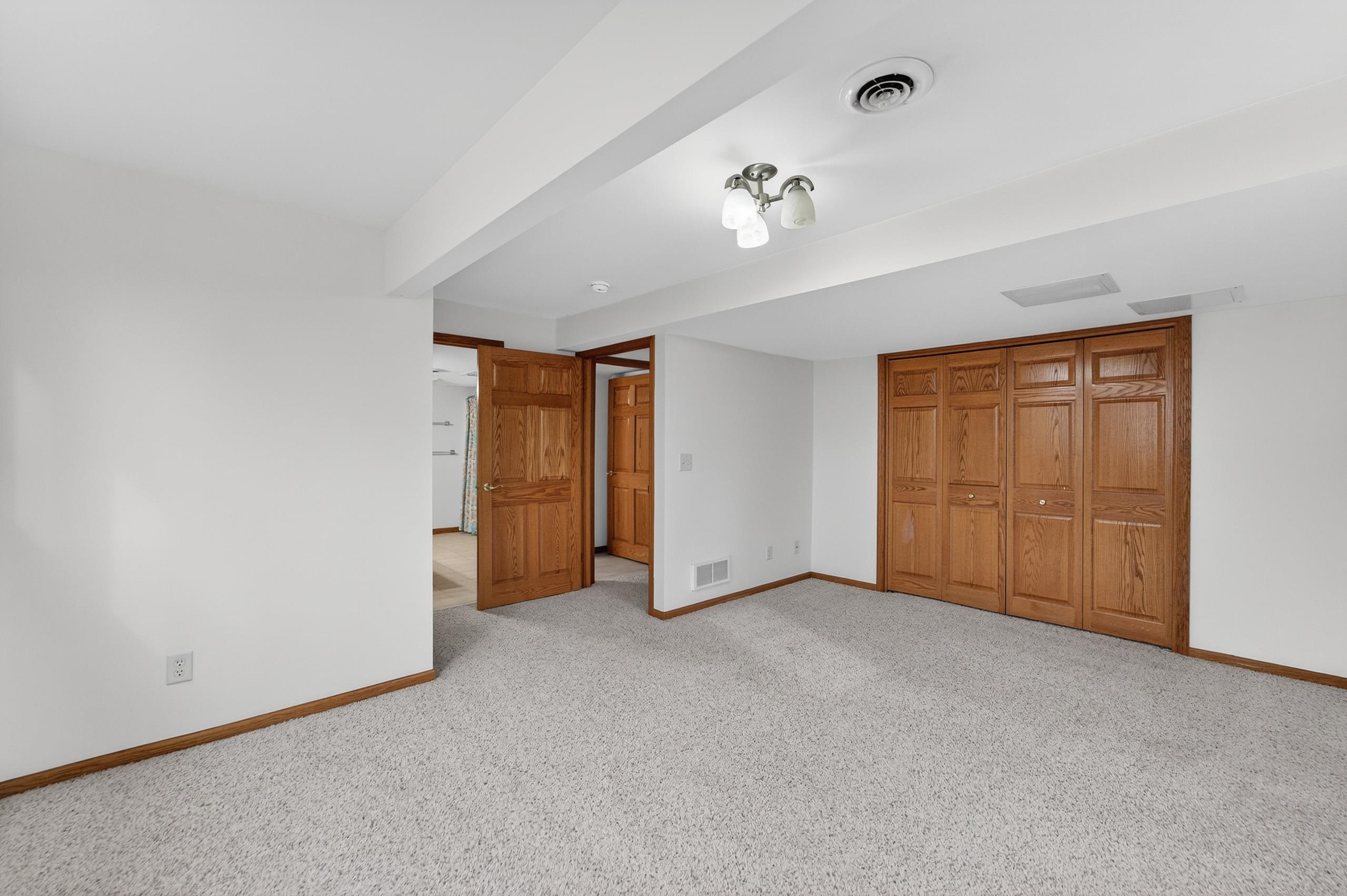 3100 Weybridge Drive
