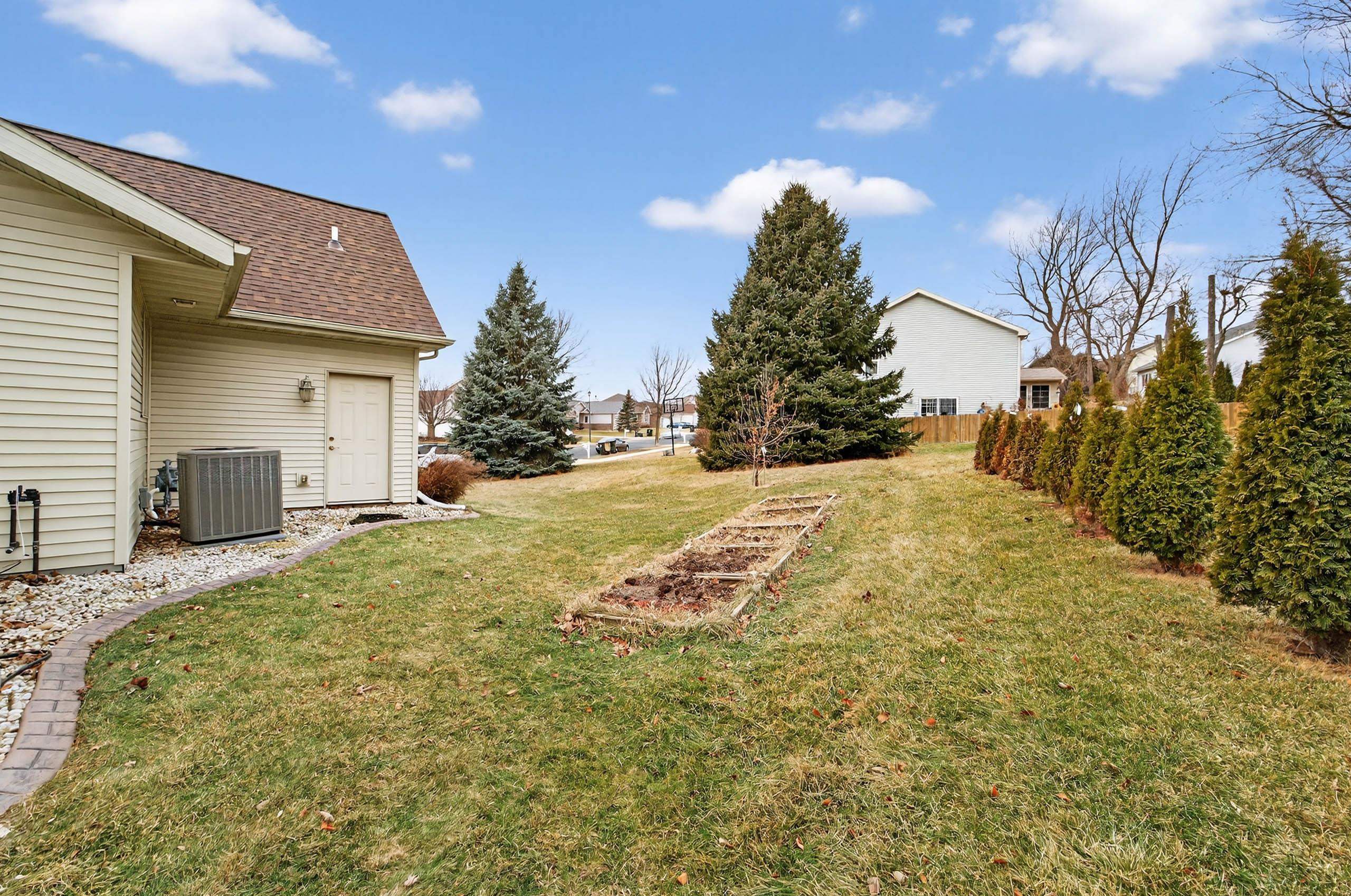 3100 Weybridge Drive