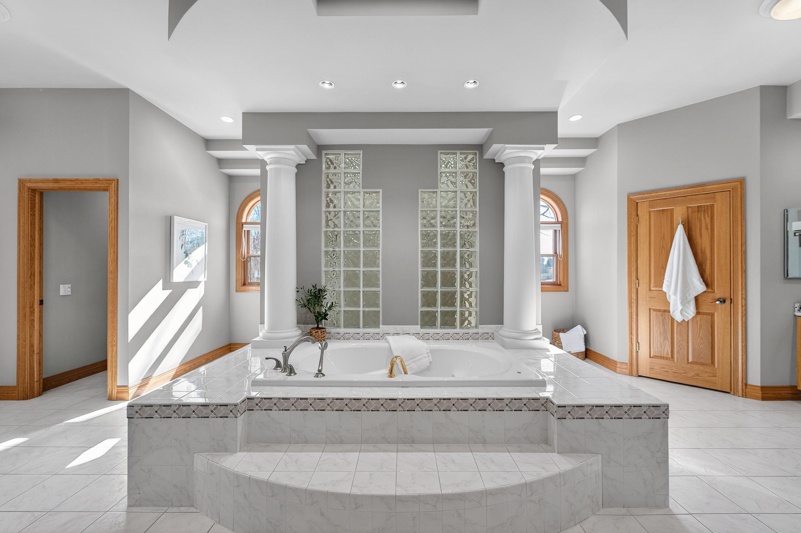 4606 Signature Drive