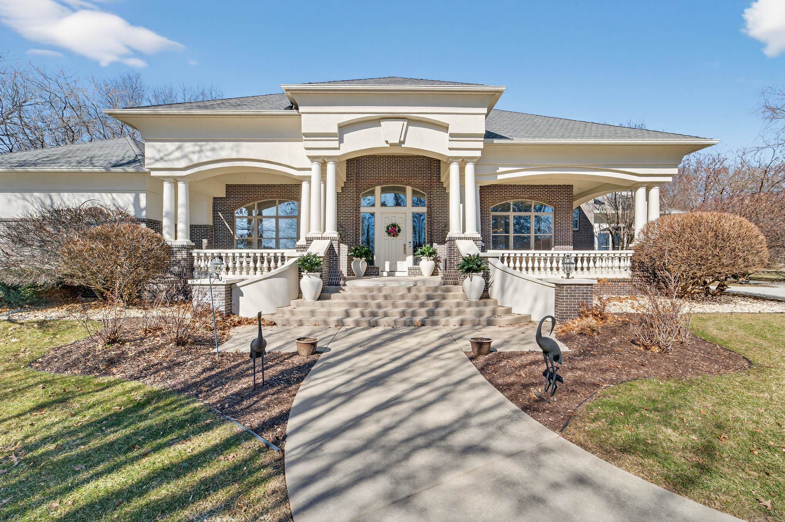 4606 Signature Drive