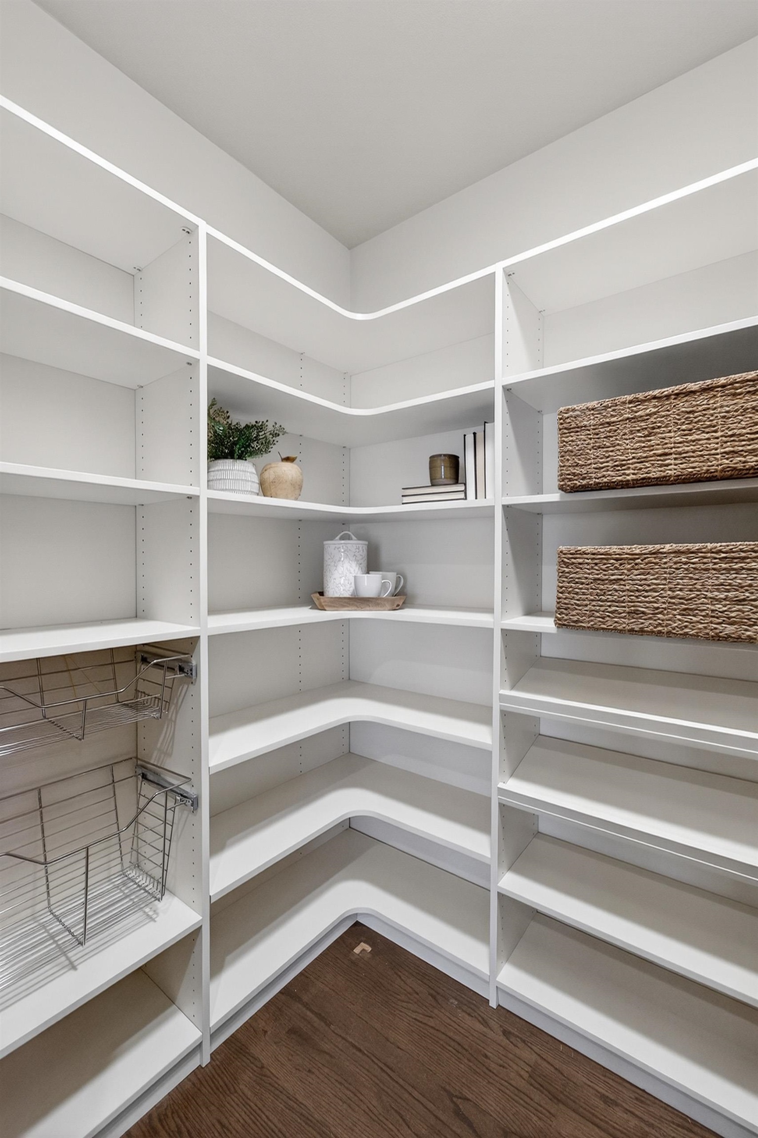 4606 Signature Drive