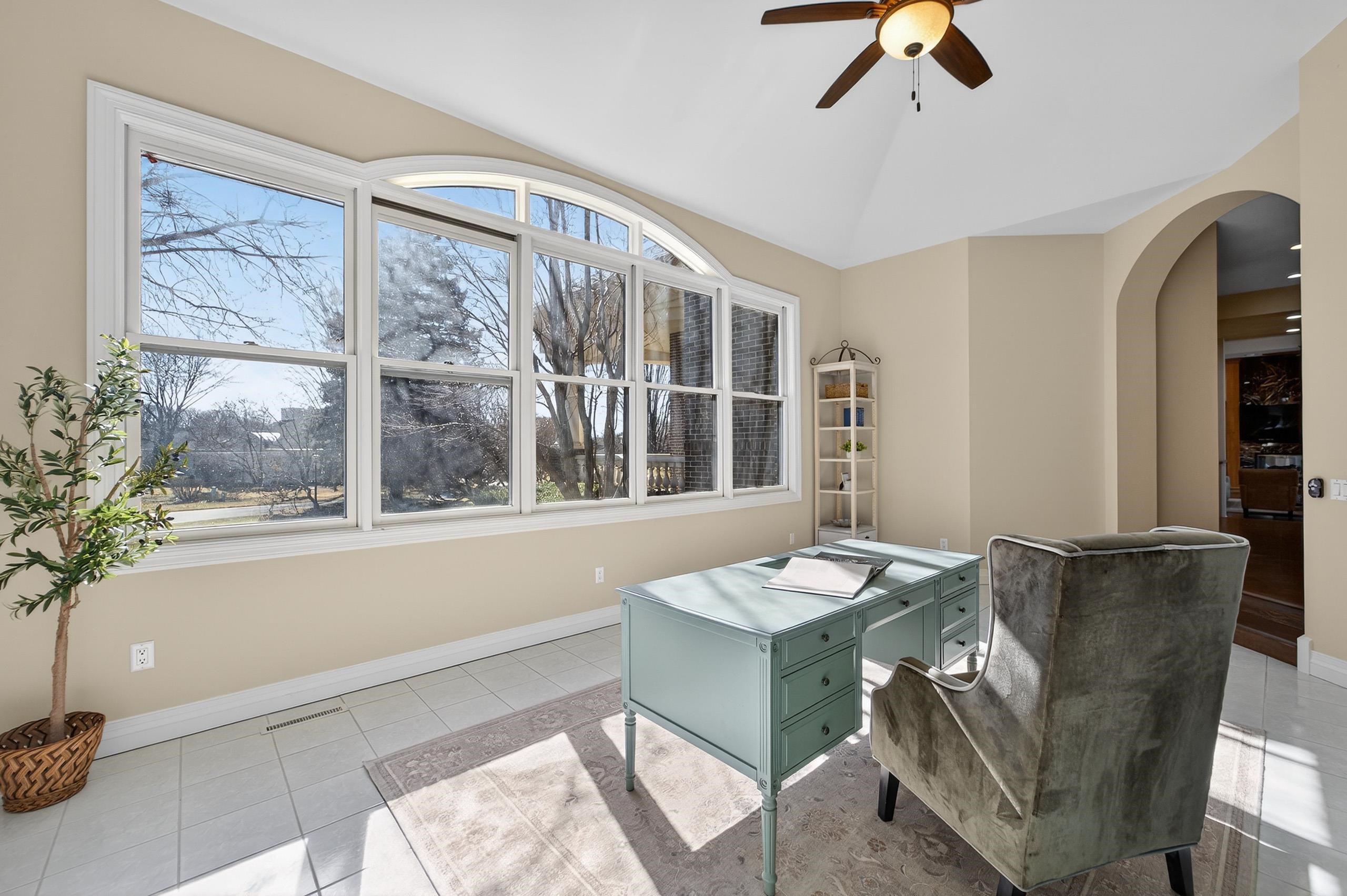 4606 Signature Drive