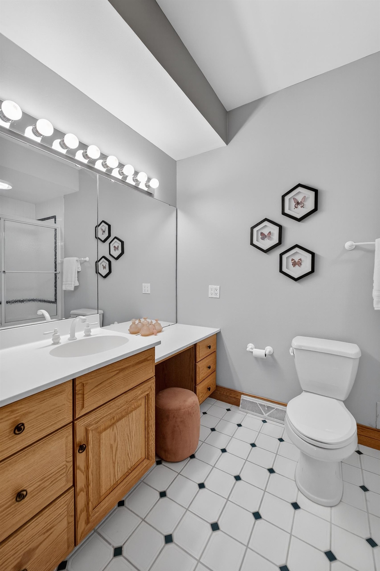 4606 Signature Drive