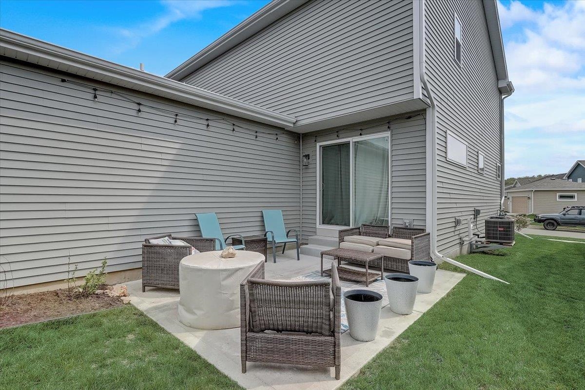 9316 Sleepy Pond Way