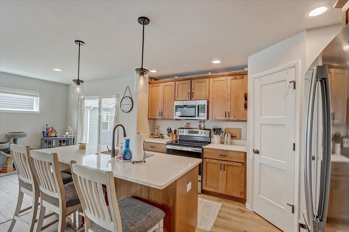 9316 Sleepy Pond Way