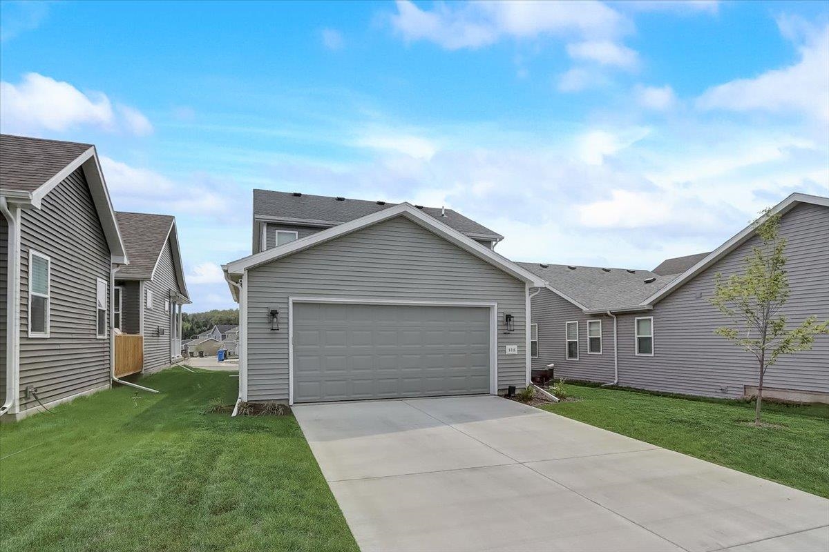 9316 Sleepy Pond Way