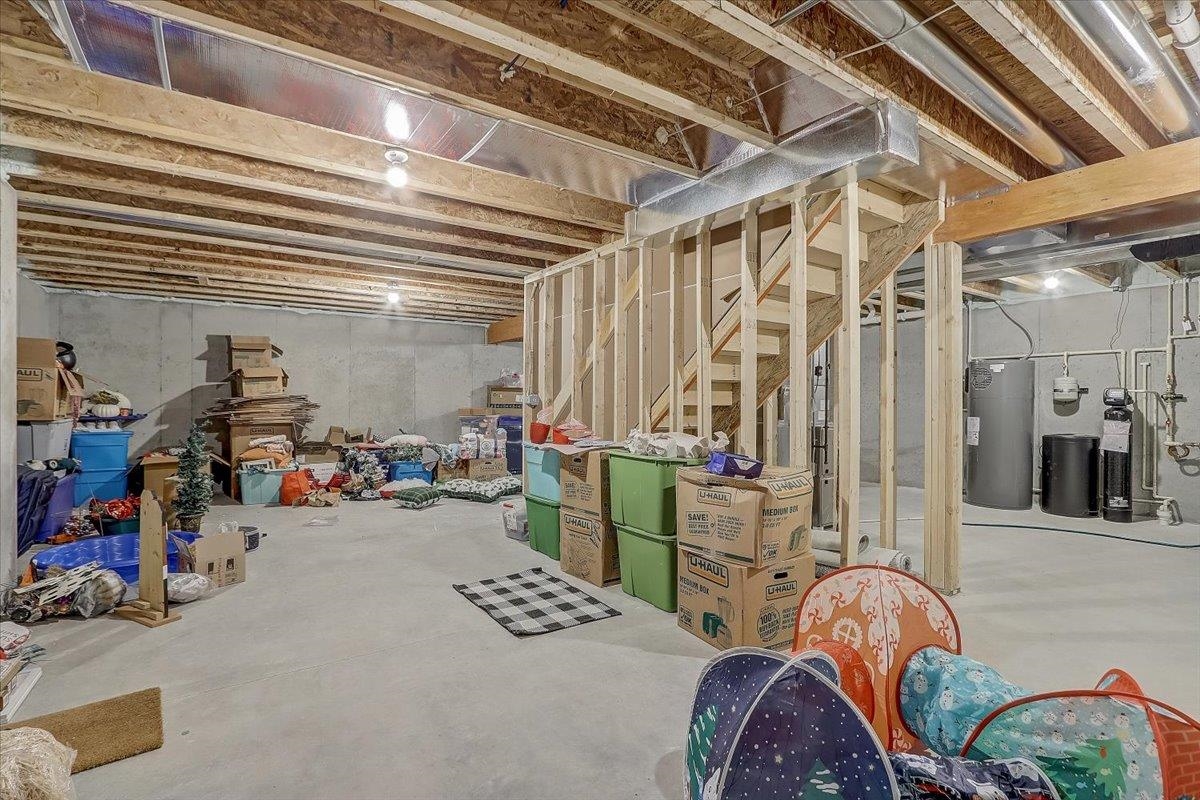 9316 Sleepy Pond Way