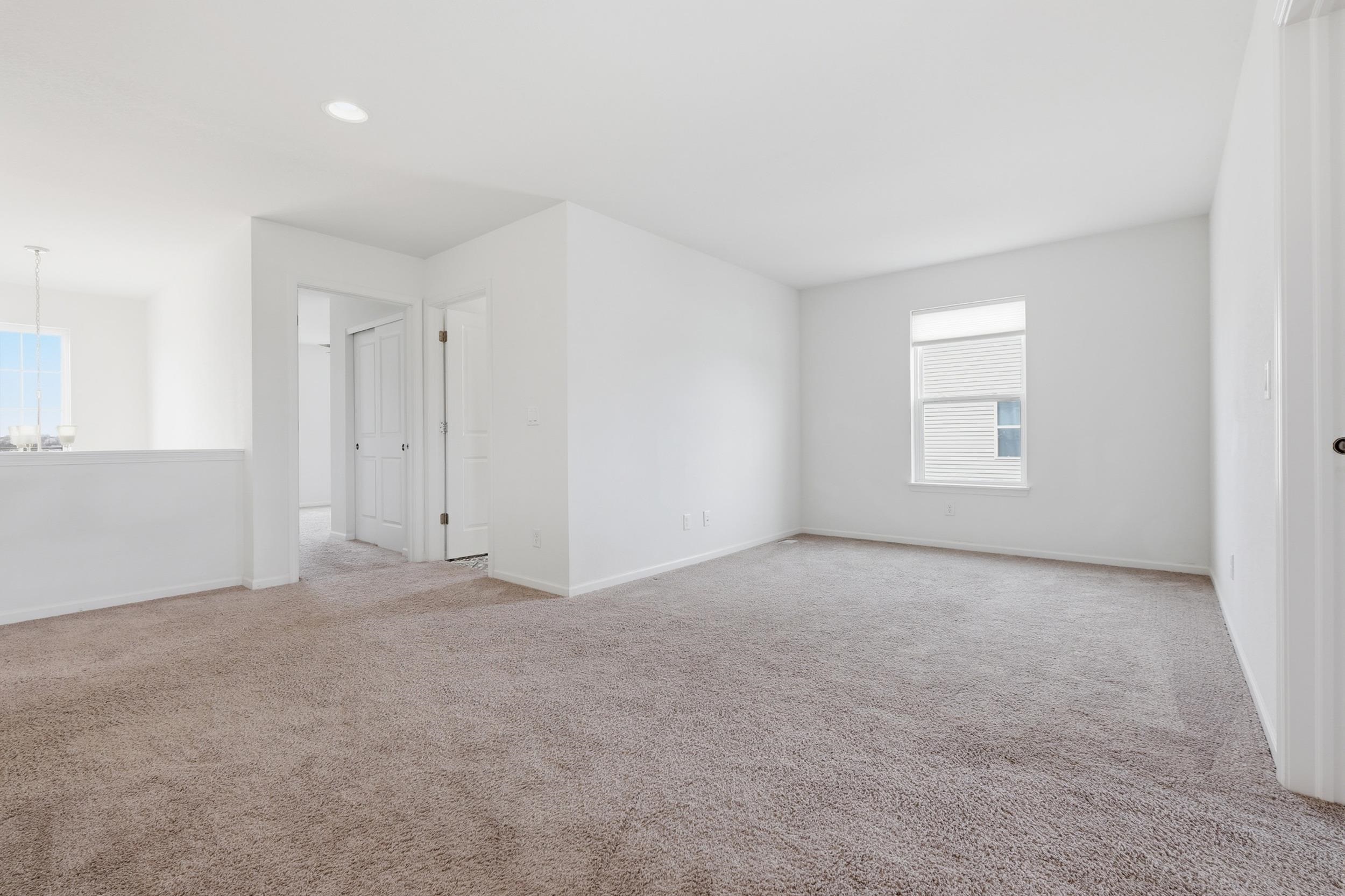 2752 Leo Mary Street