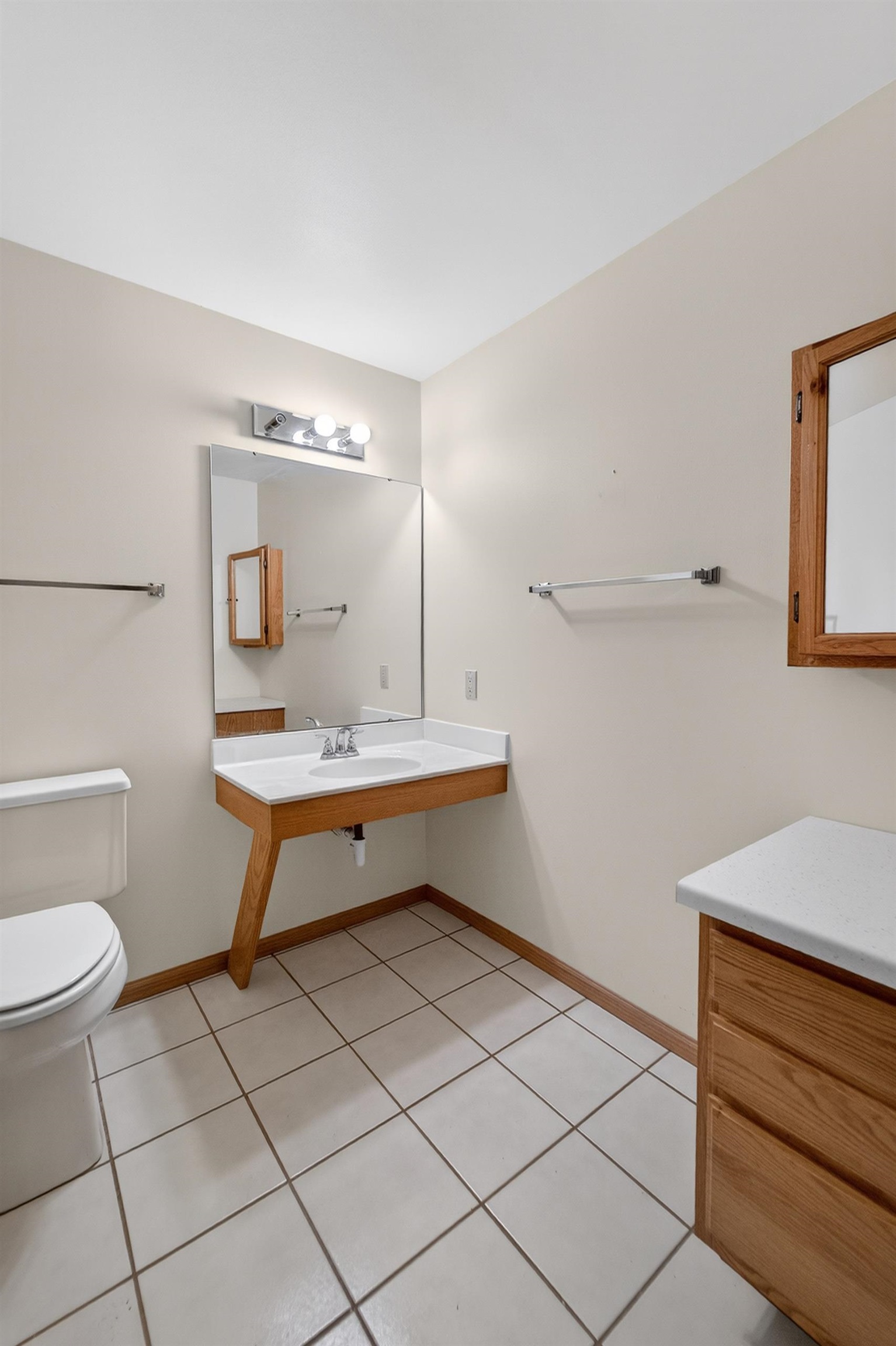 1214-1216 N High Point Road