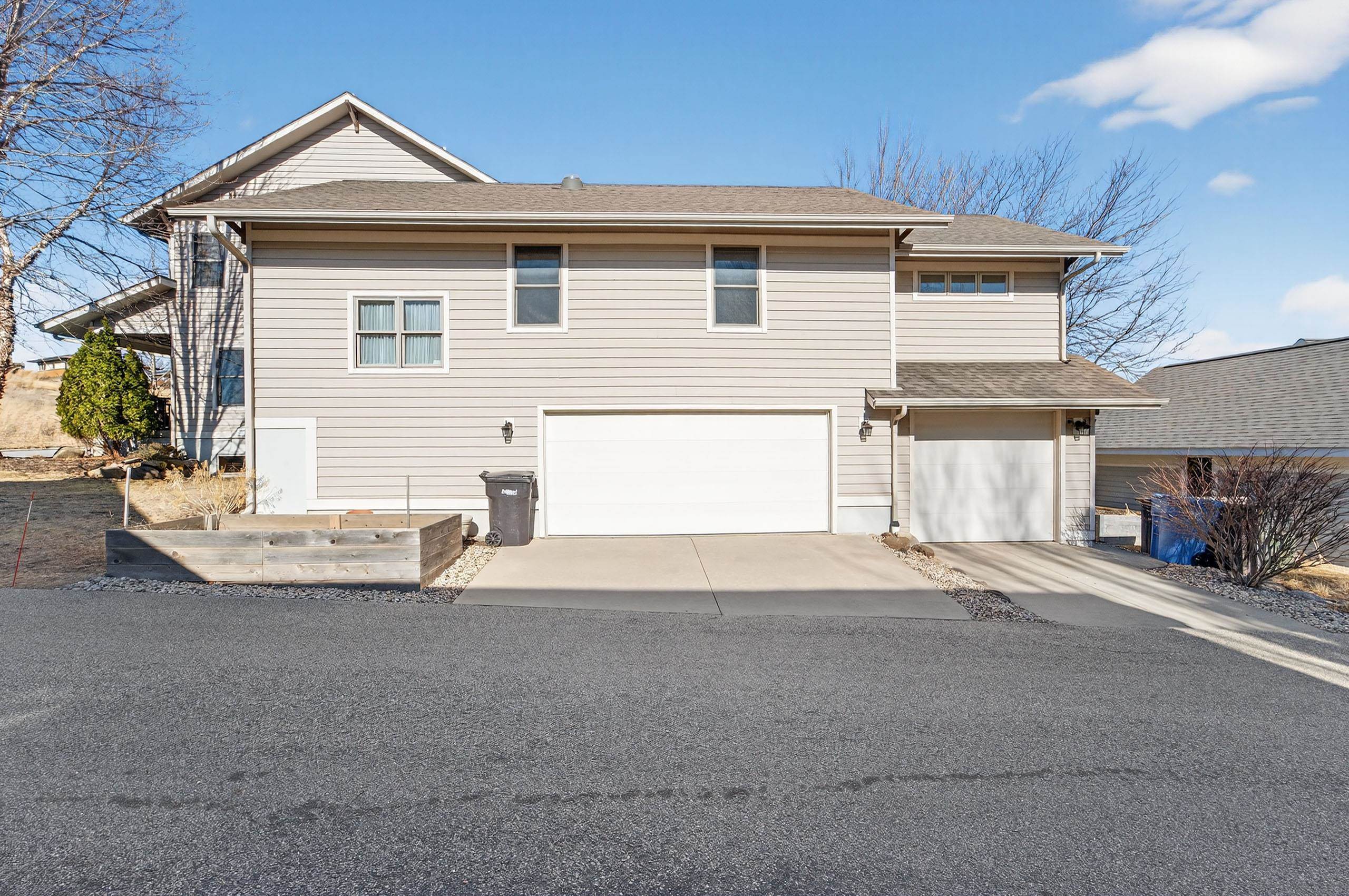 6833 Phil Lewis Way