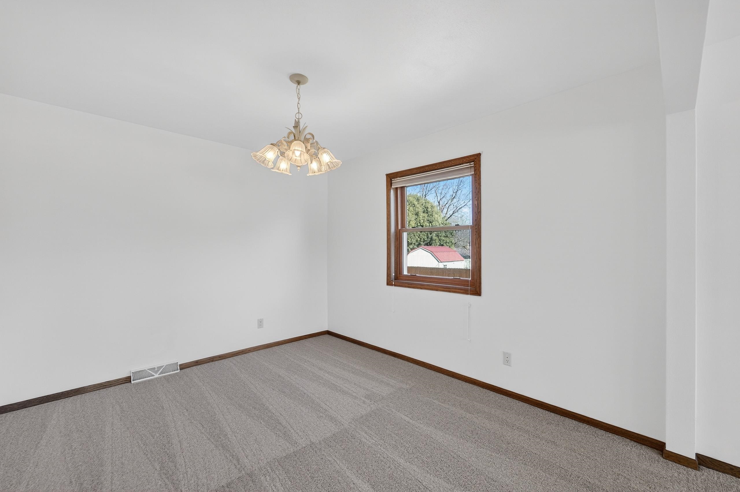 2567 Petersburg Circle