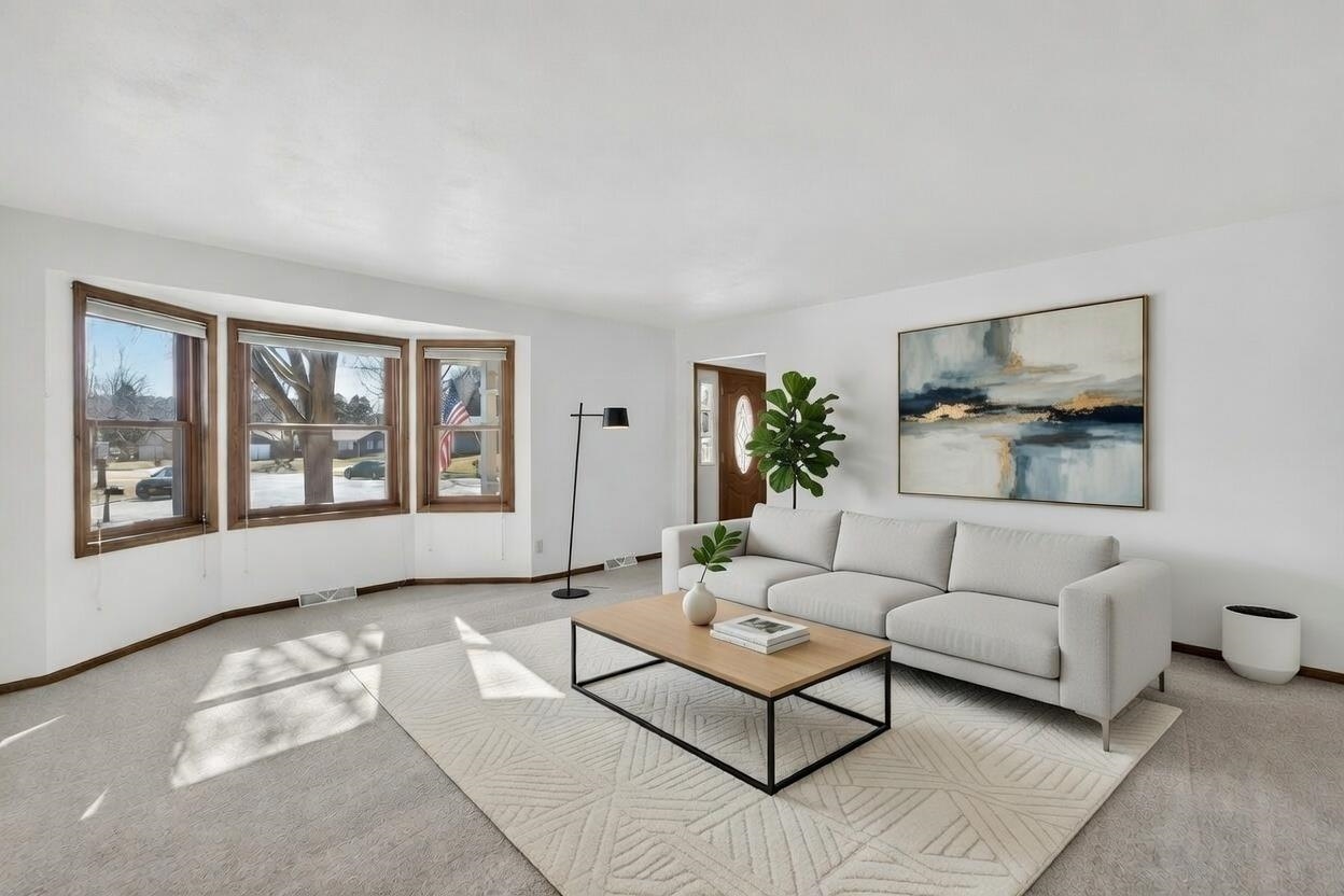 2567 Petersburg Circle