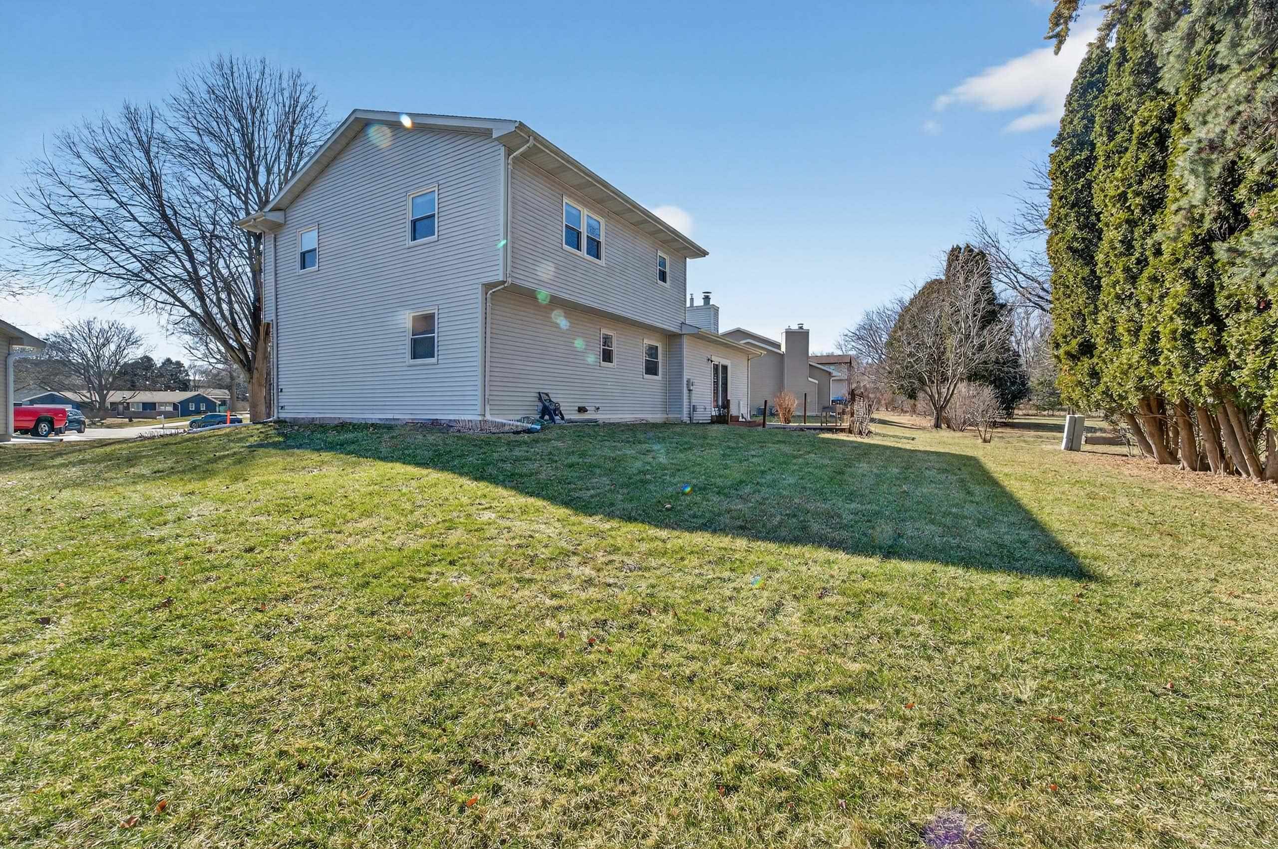 2567 Petersburg Circle