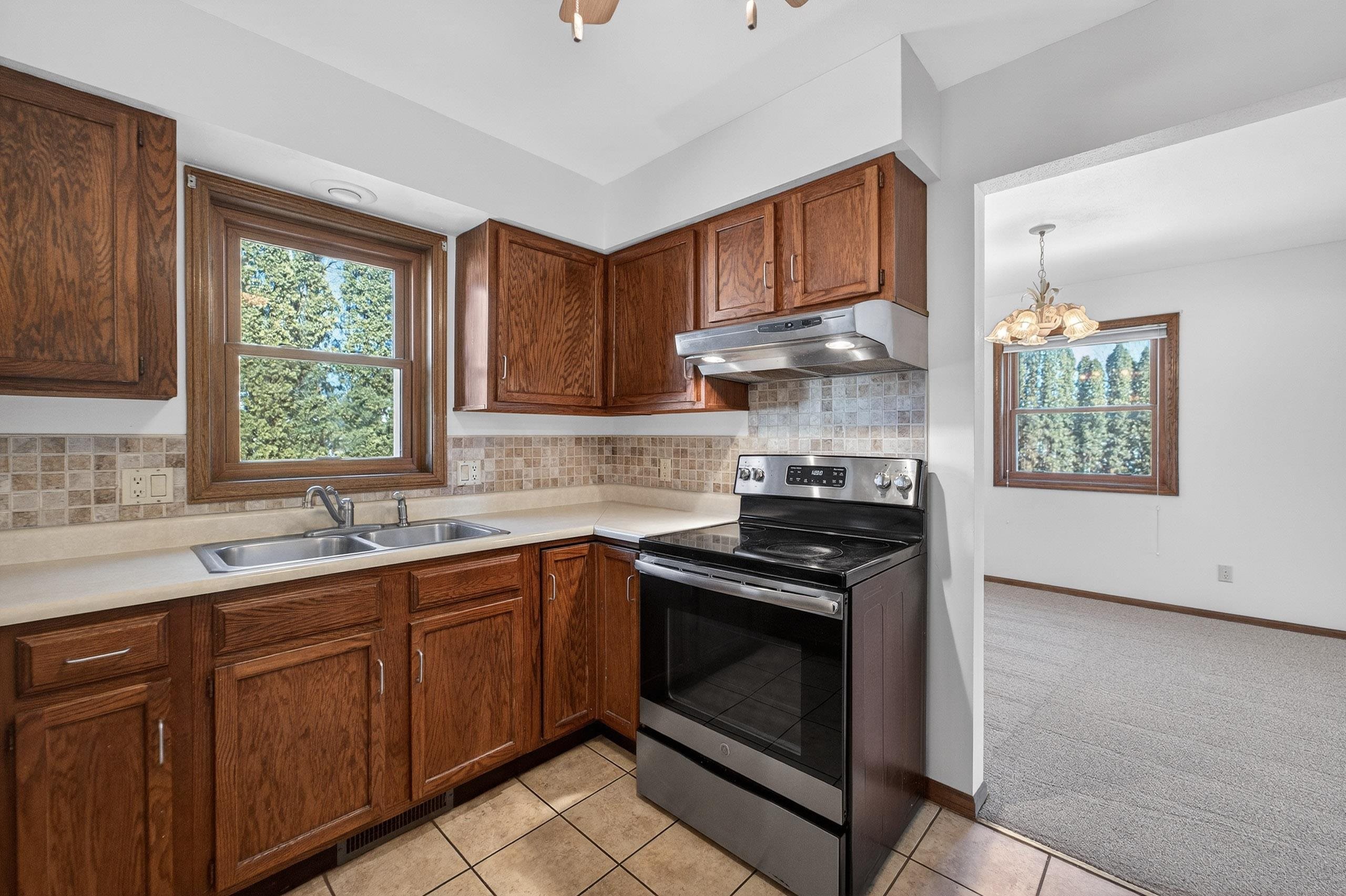 2567 Petersburg Circle