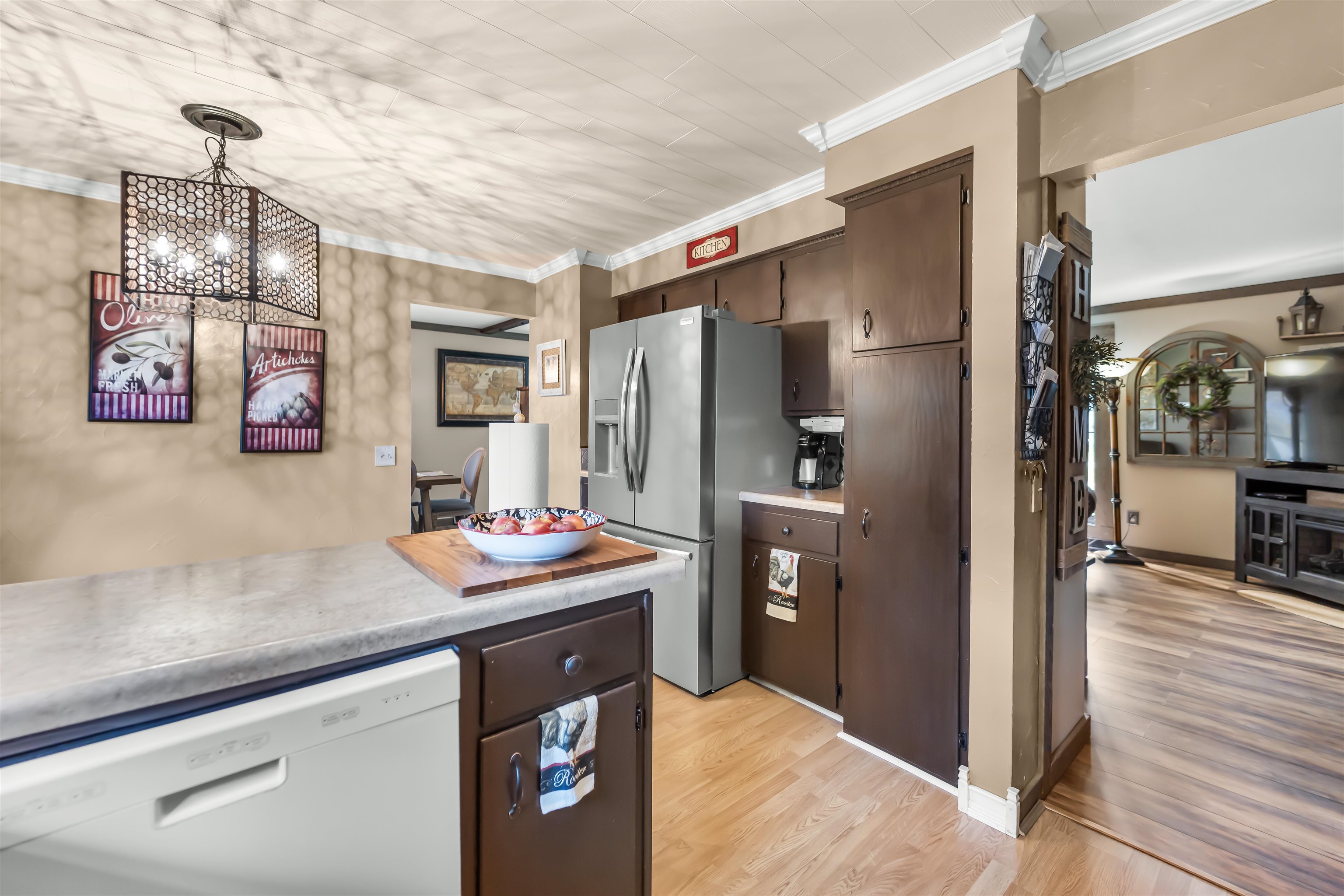 4914 Ralph Circle