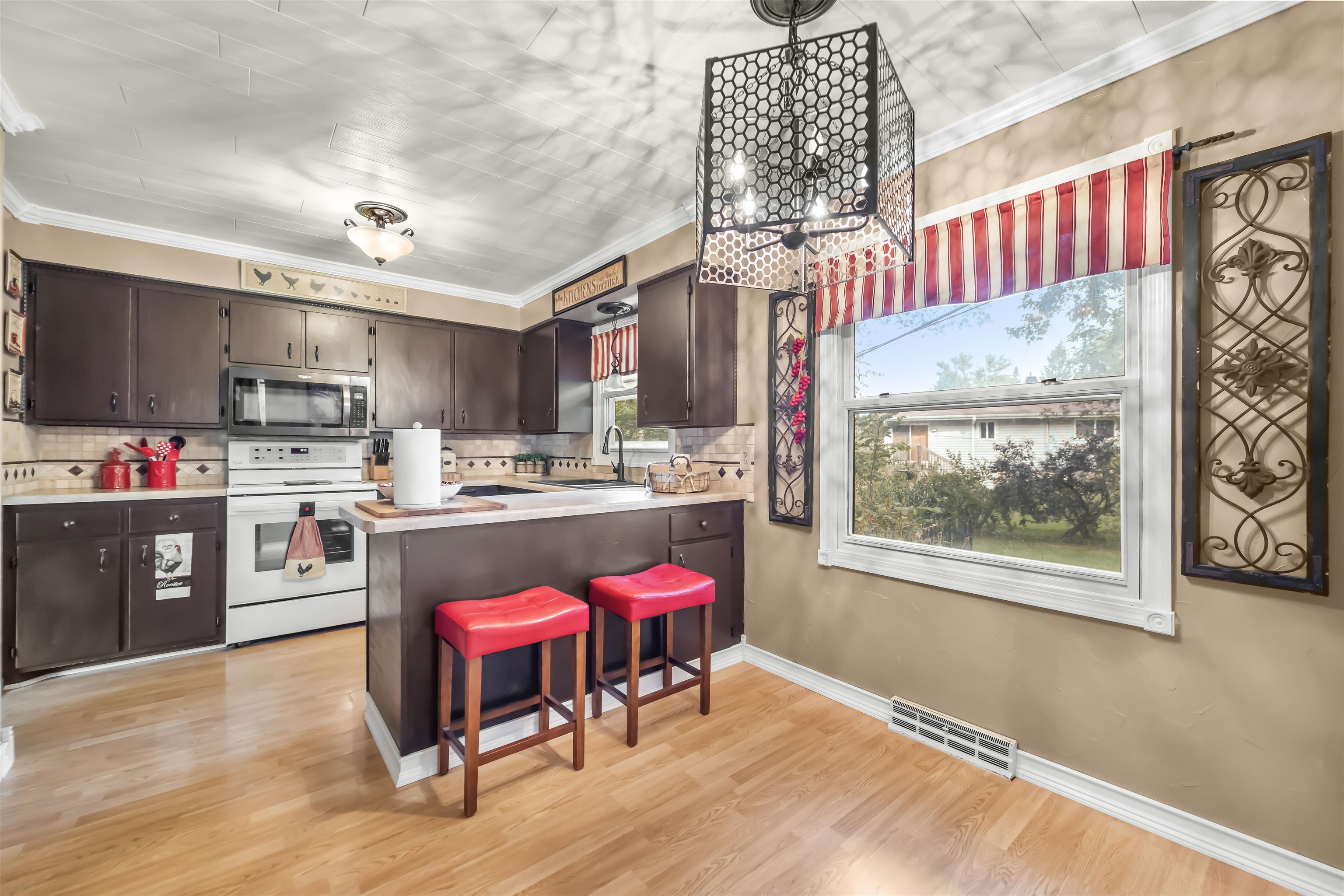 4914 Ralph Circle