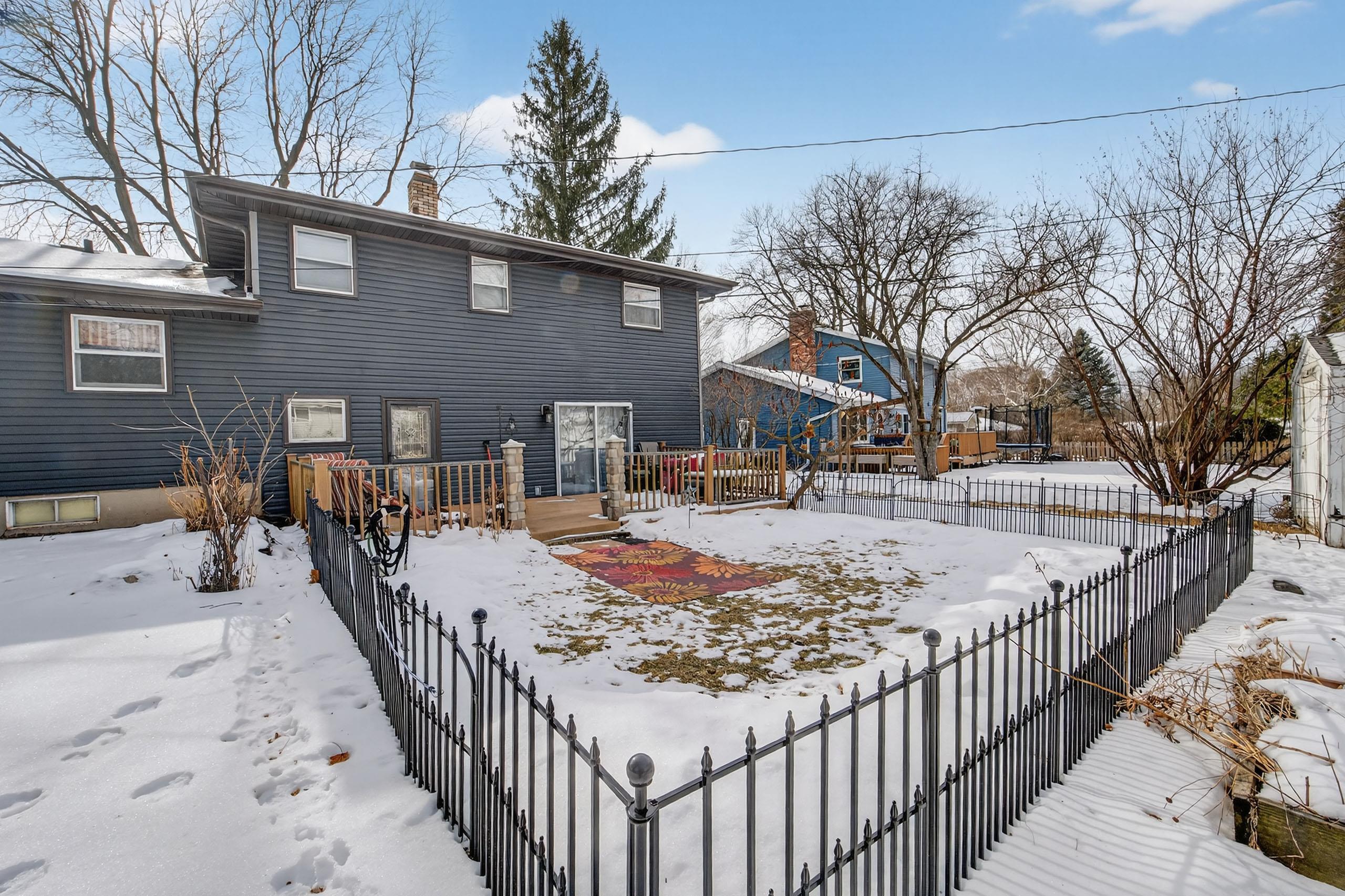 4914 Ralph Circle