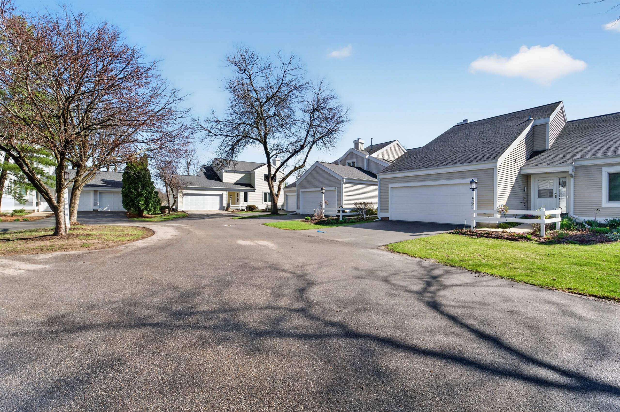 12 Oak Creek Trail
