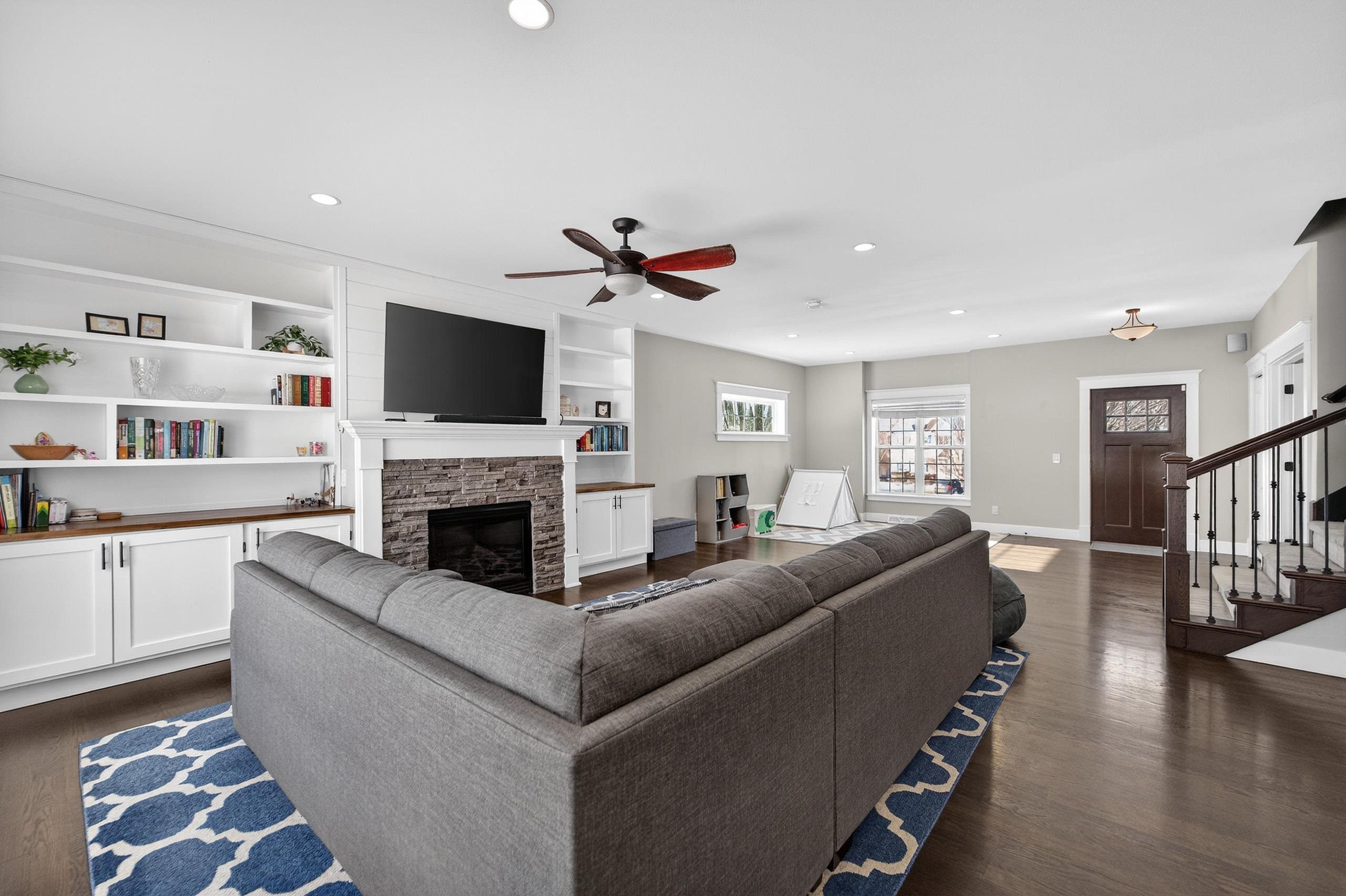 7571 Heather Knoll Lane