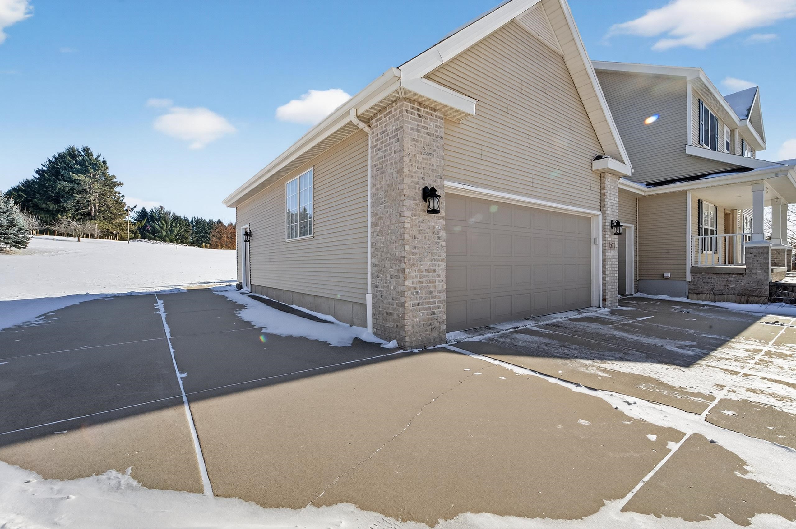 7571 Heather Knoll Lane