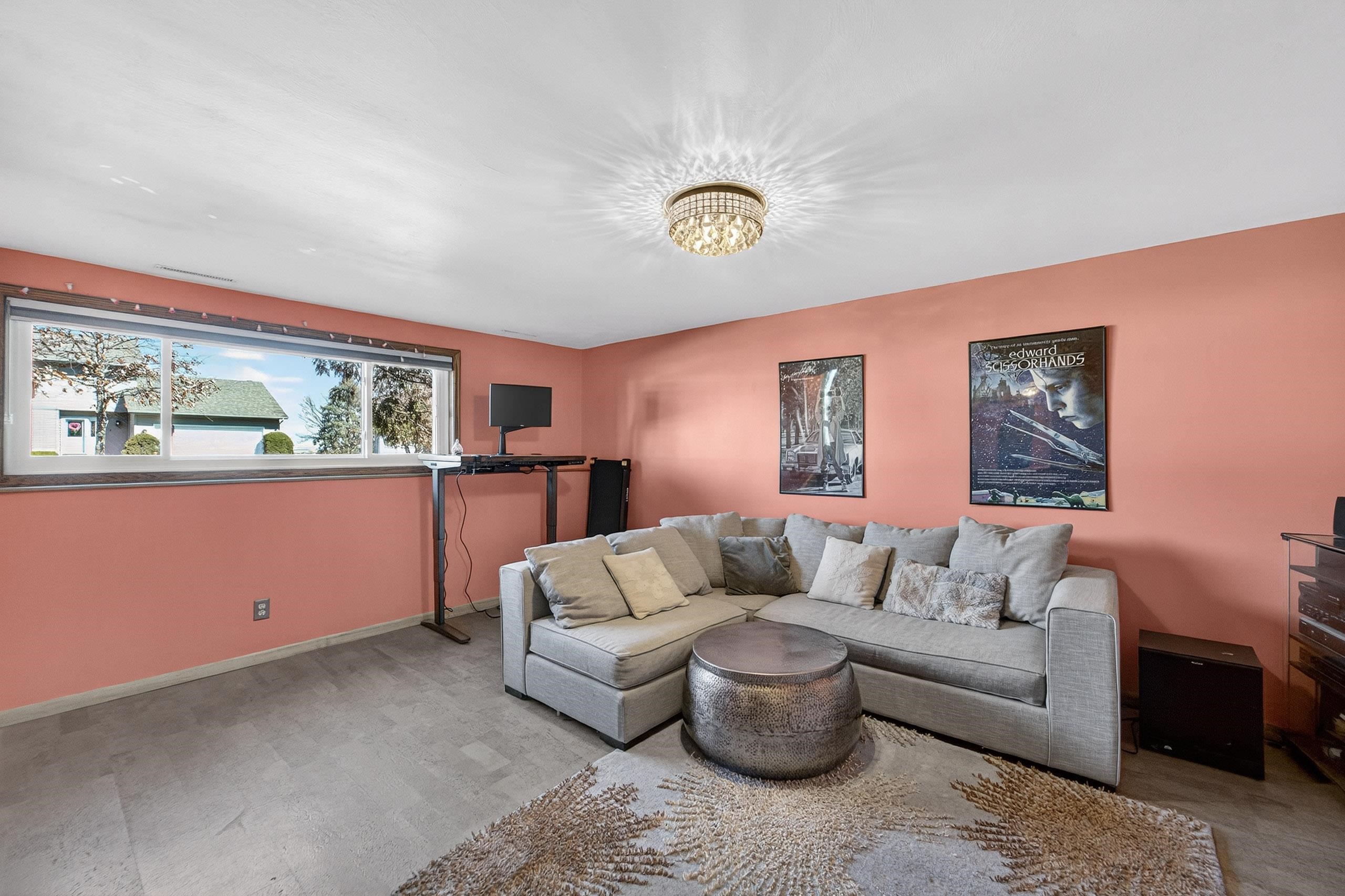 7115 Spring Hill Drive