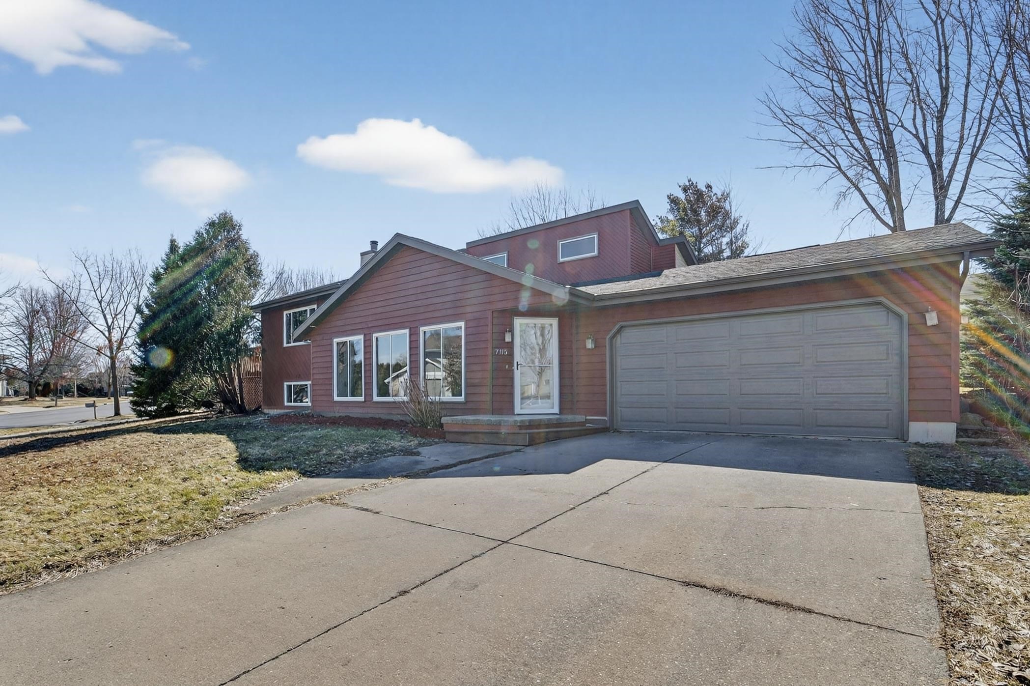 7115 Spring Hill Drive