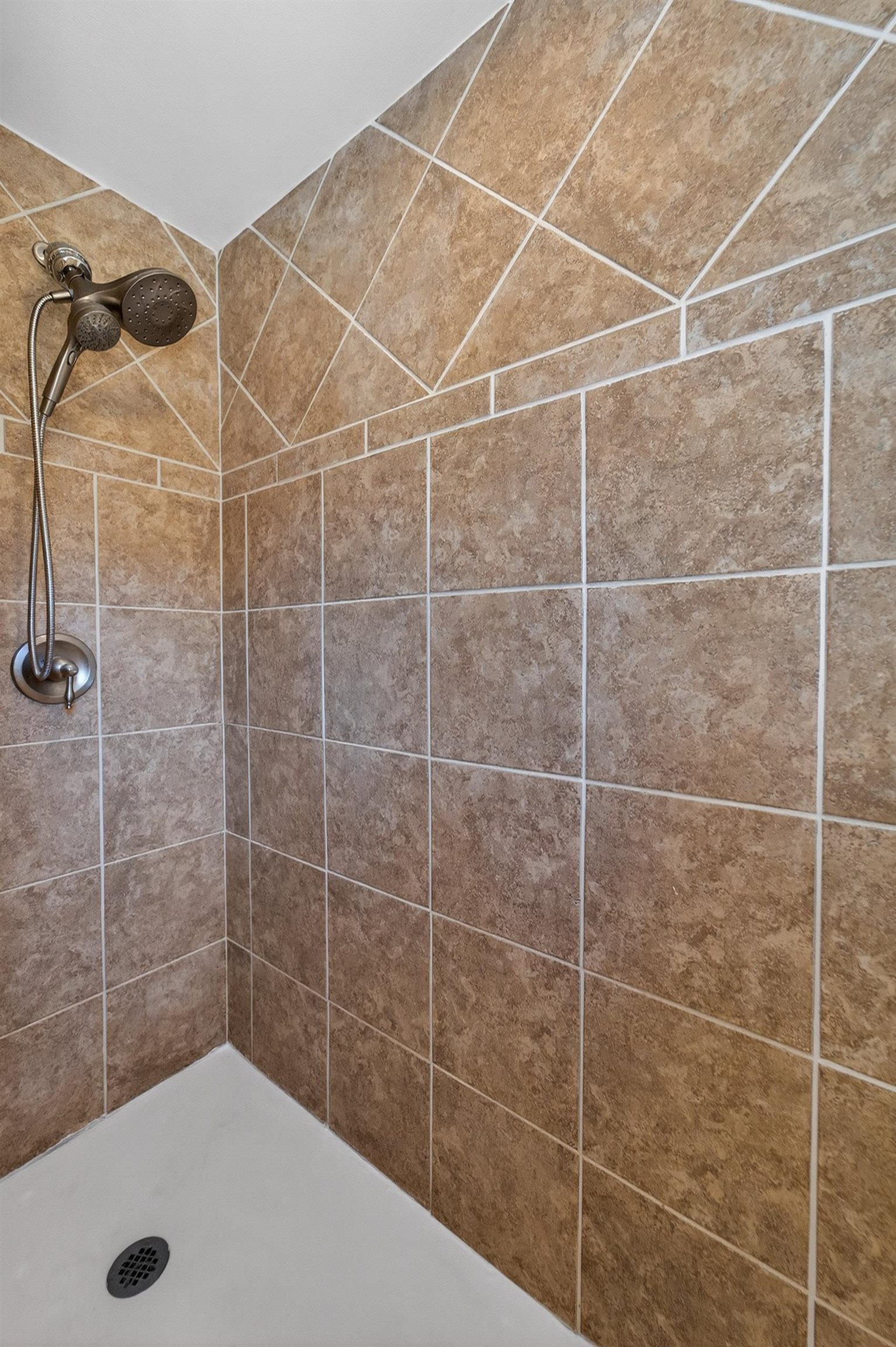 7115 Spring Hill Drive