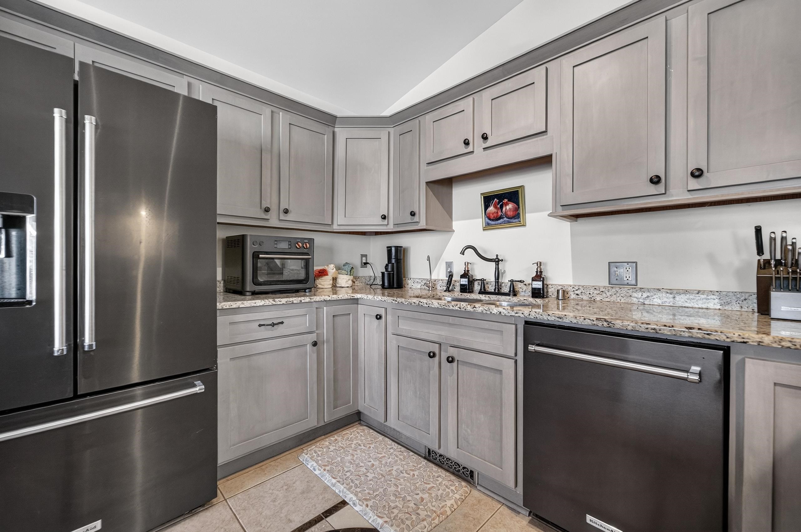 7115 Spring Hill Drive