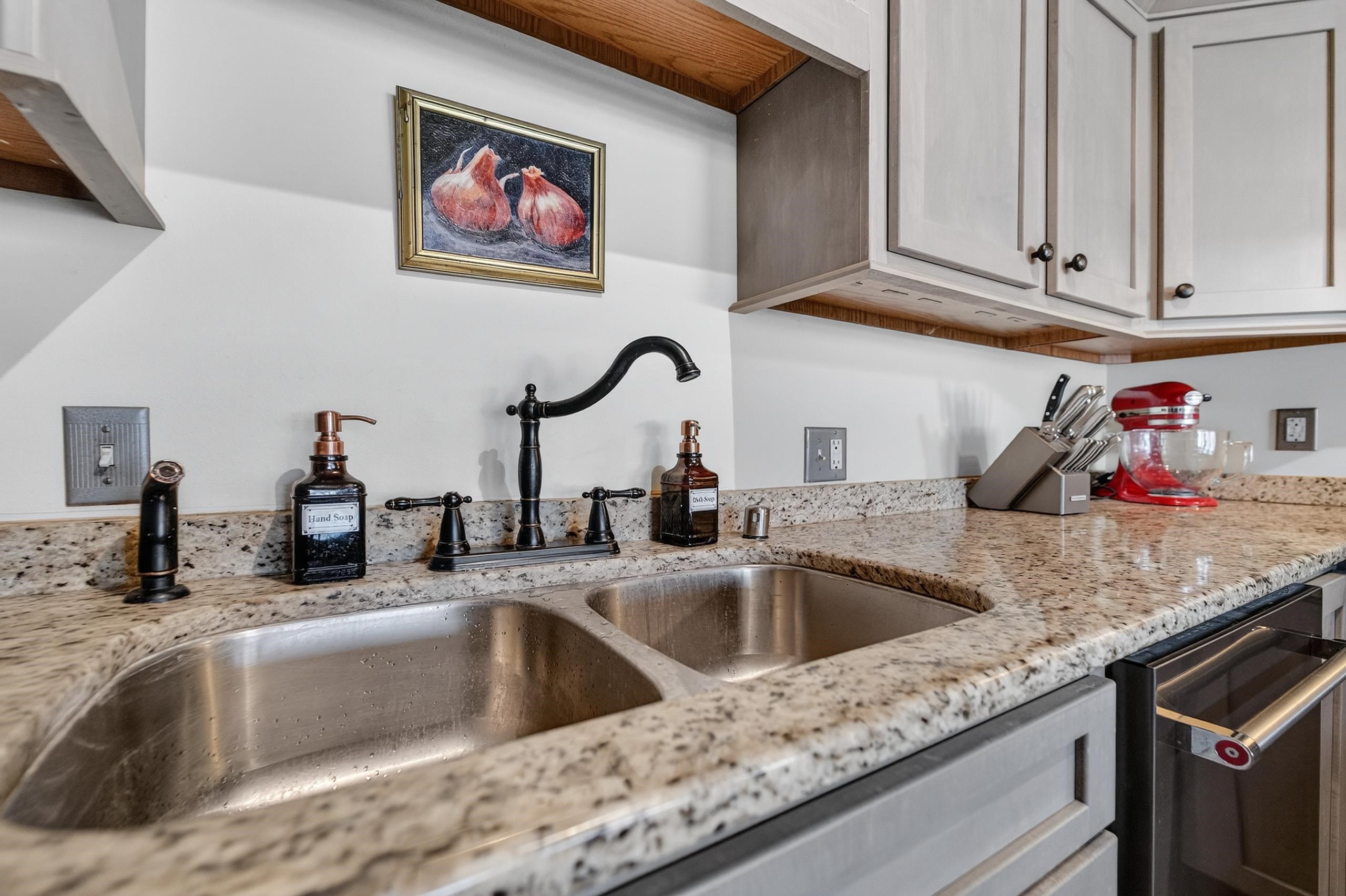 7115 Spring Hill Drive