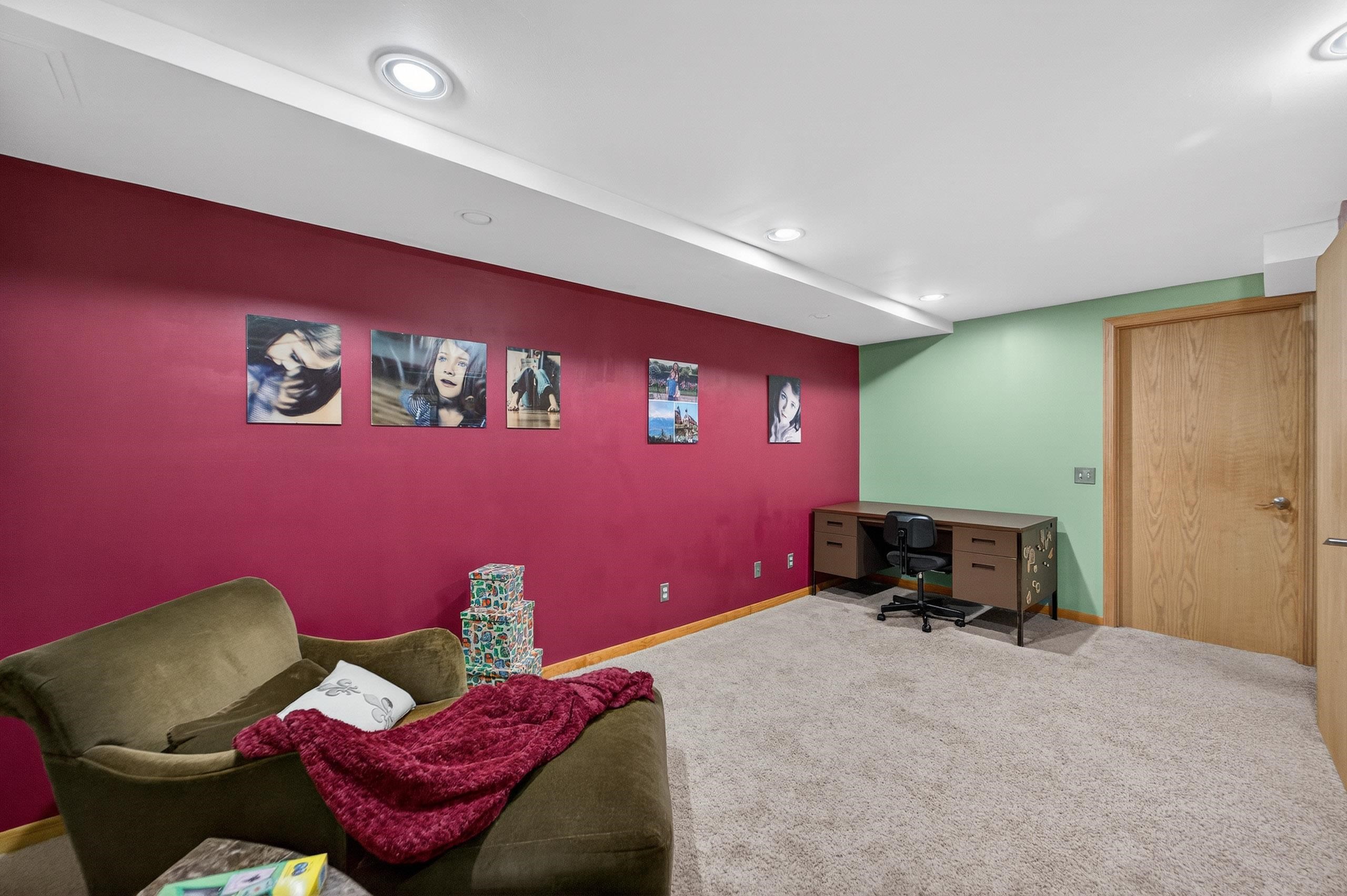 7115 Spring Hill Drive