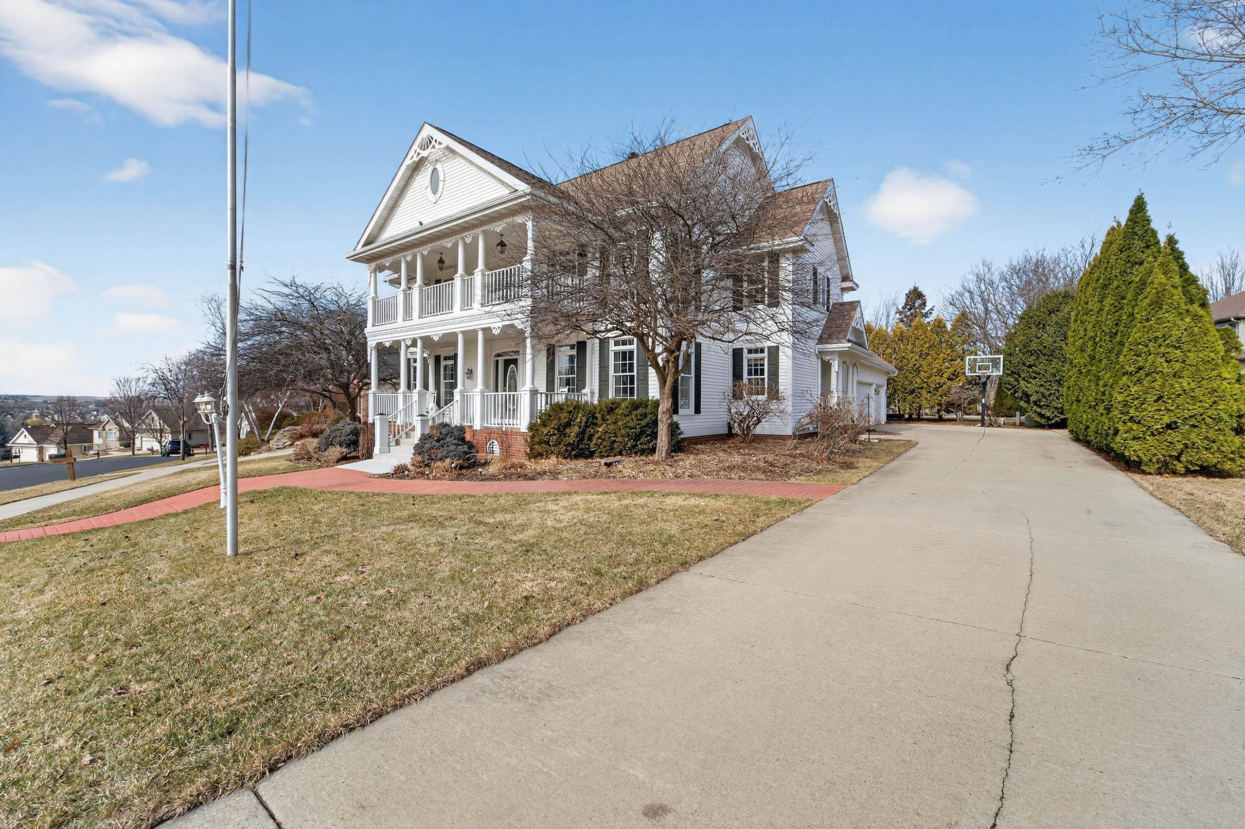 1614 Blue Ridge Trail