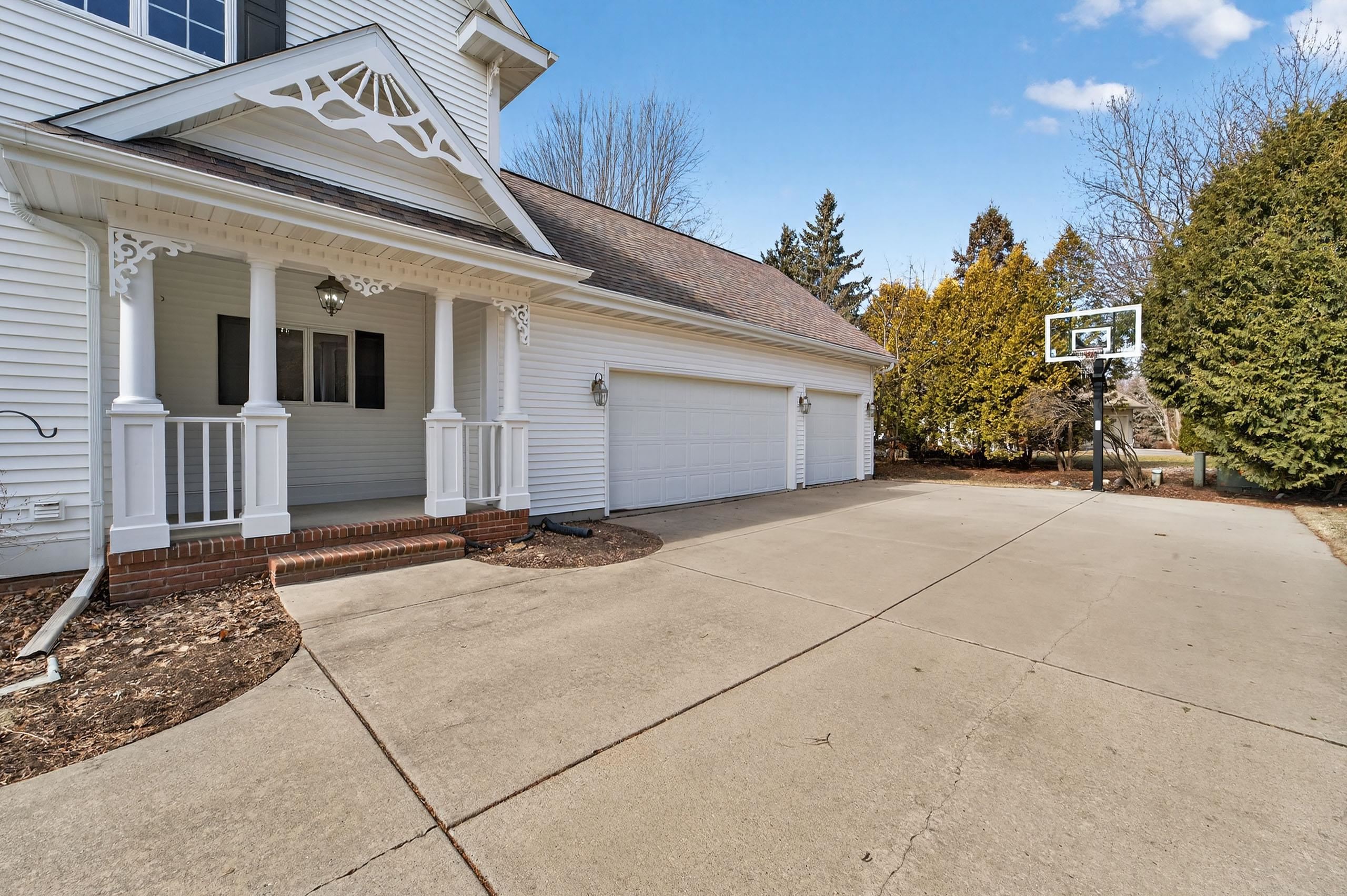 1614 Blue Ridge Trail