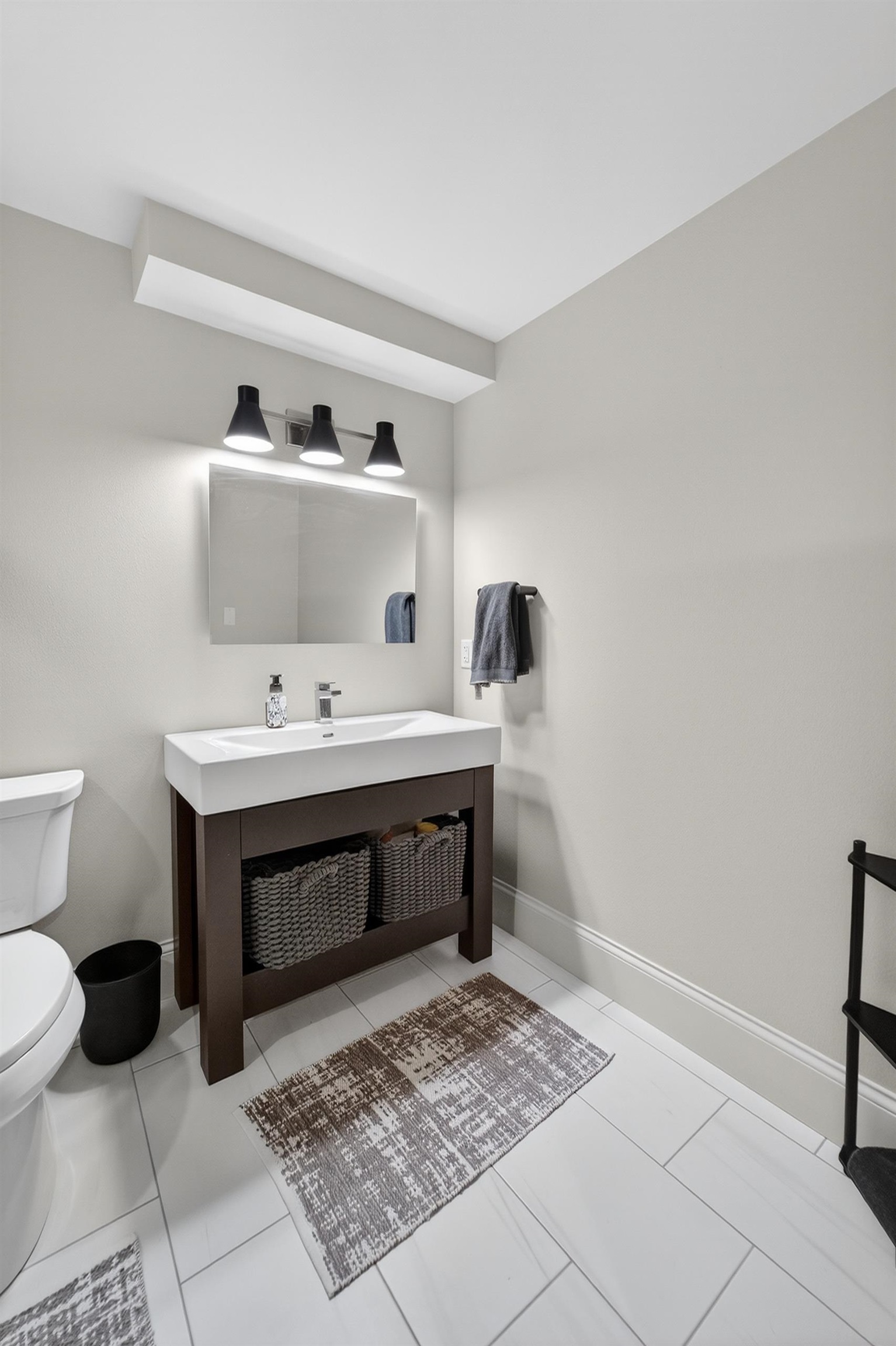 679 Inverness Street