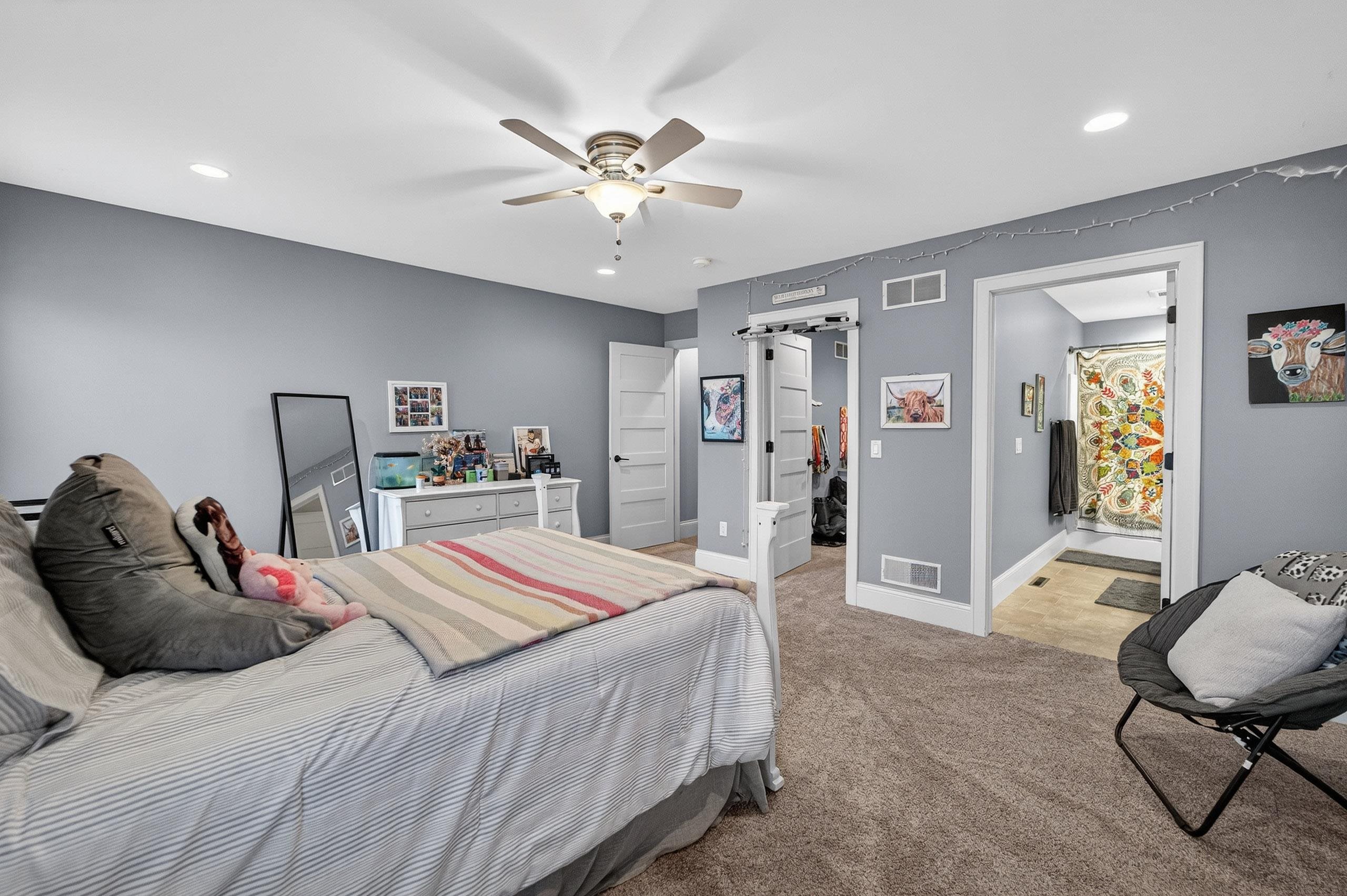 679 Inverness Street