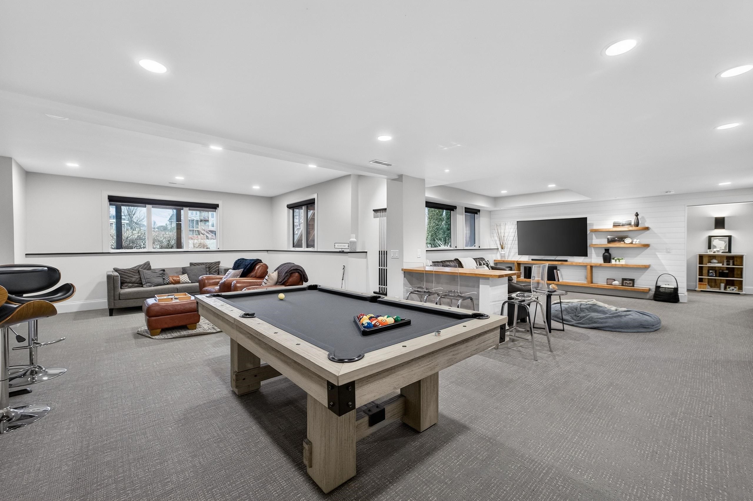 679 Inverness Street