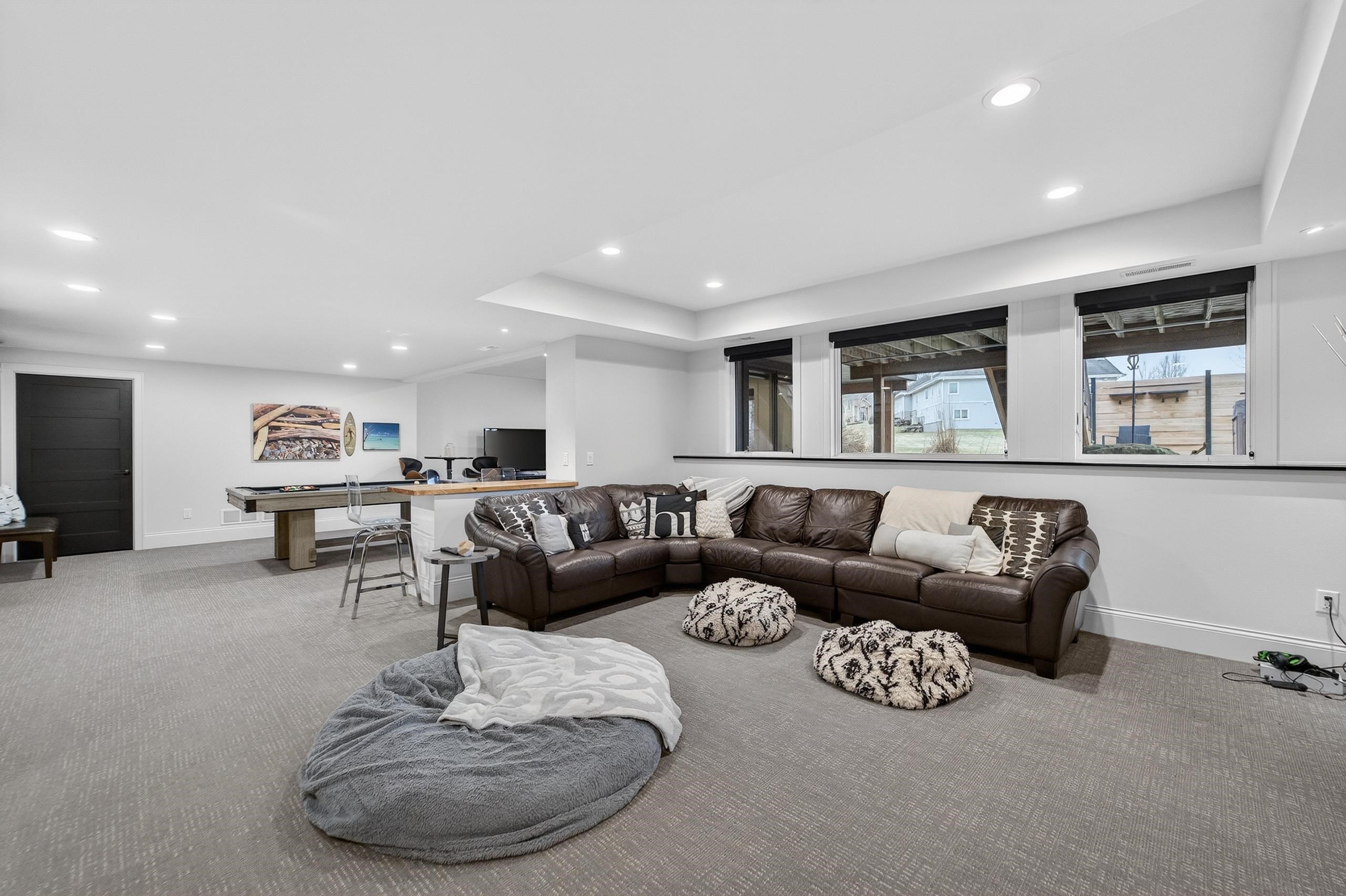 679 Inverness Street