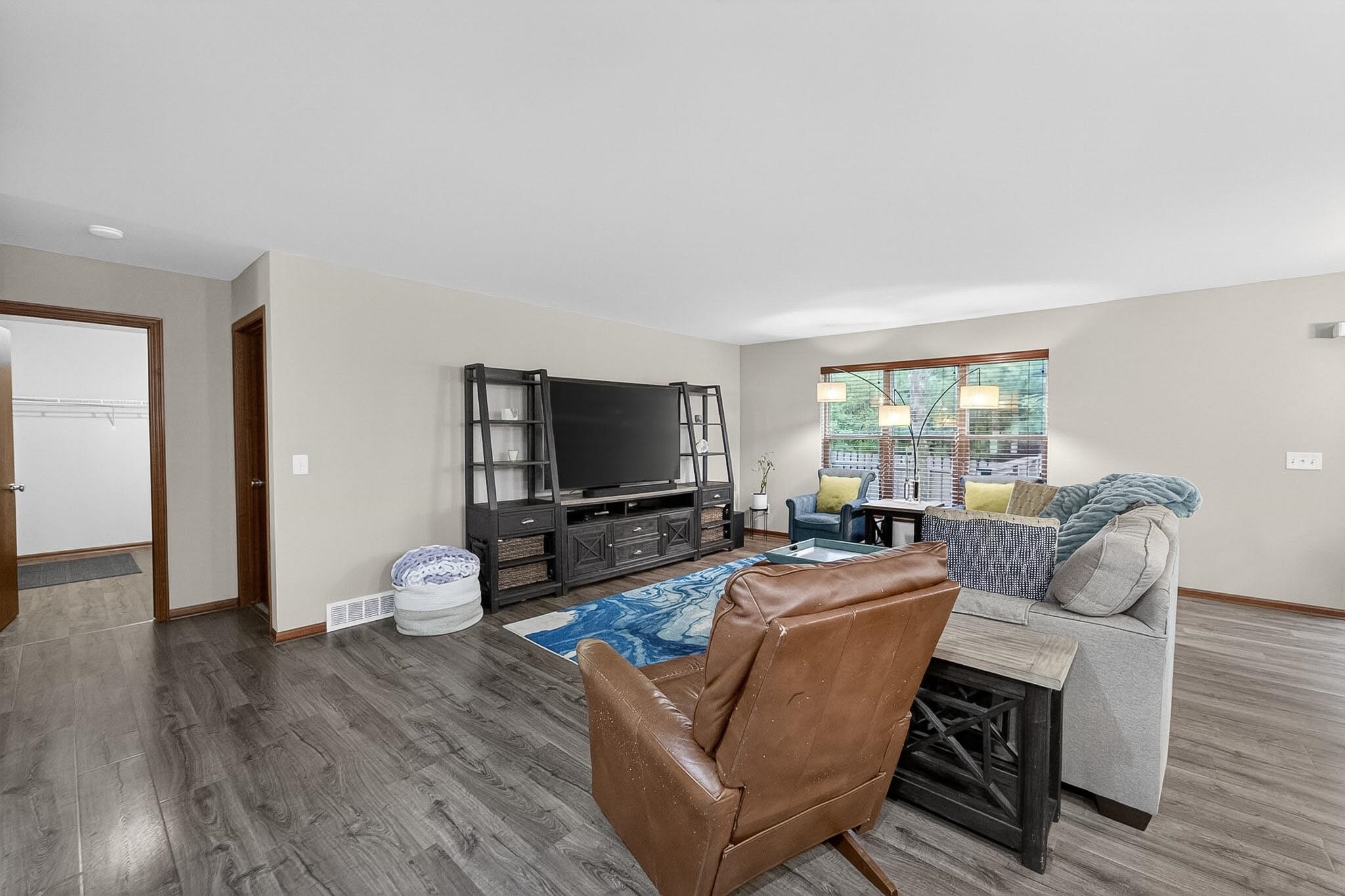 8918 Silkwood Trail