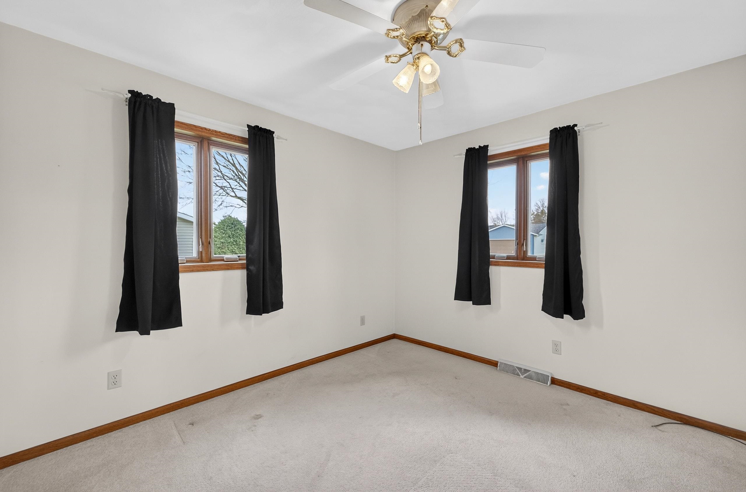 588 Washington Street