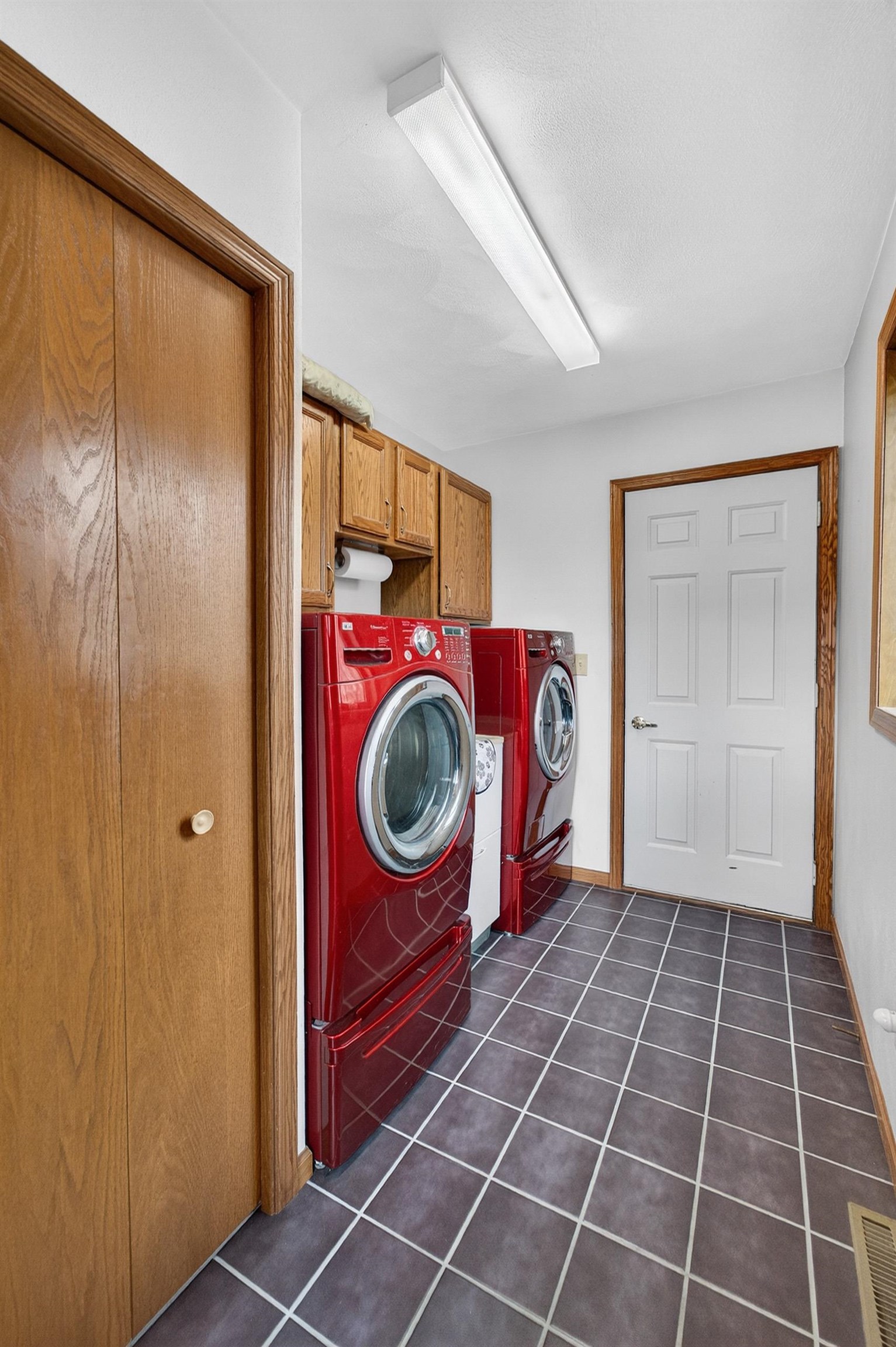 588 Washington Street