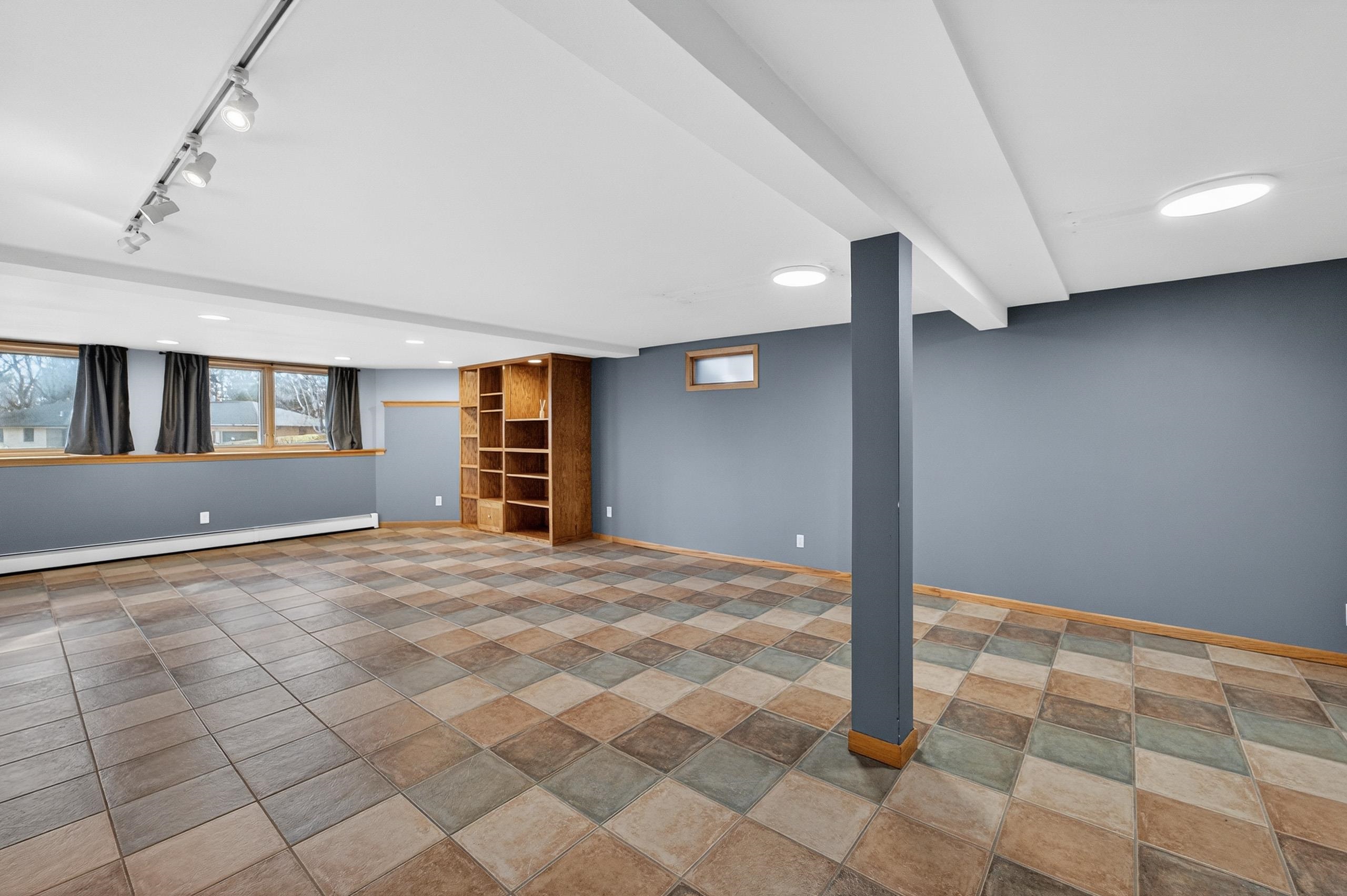 7116 Twin Sunset Road