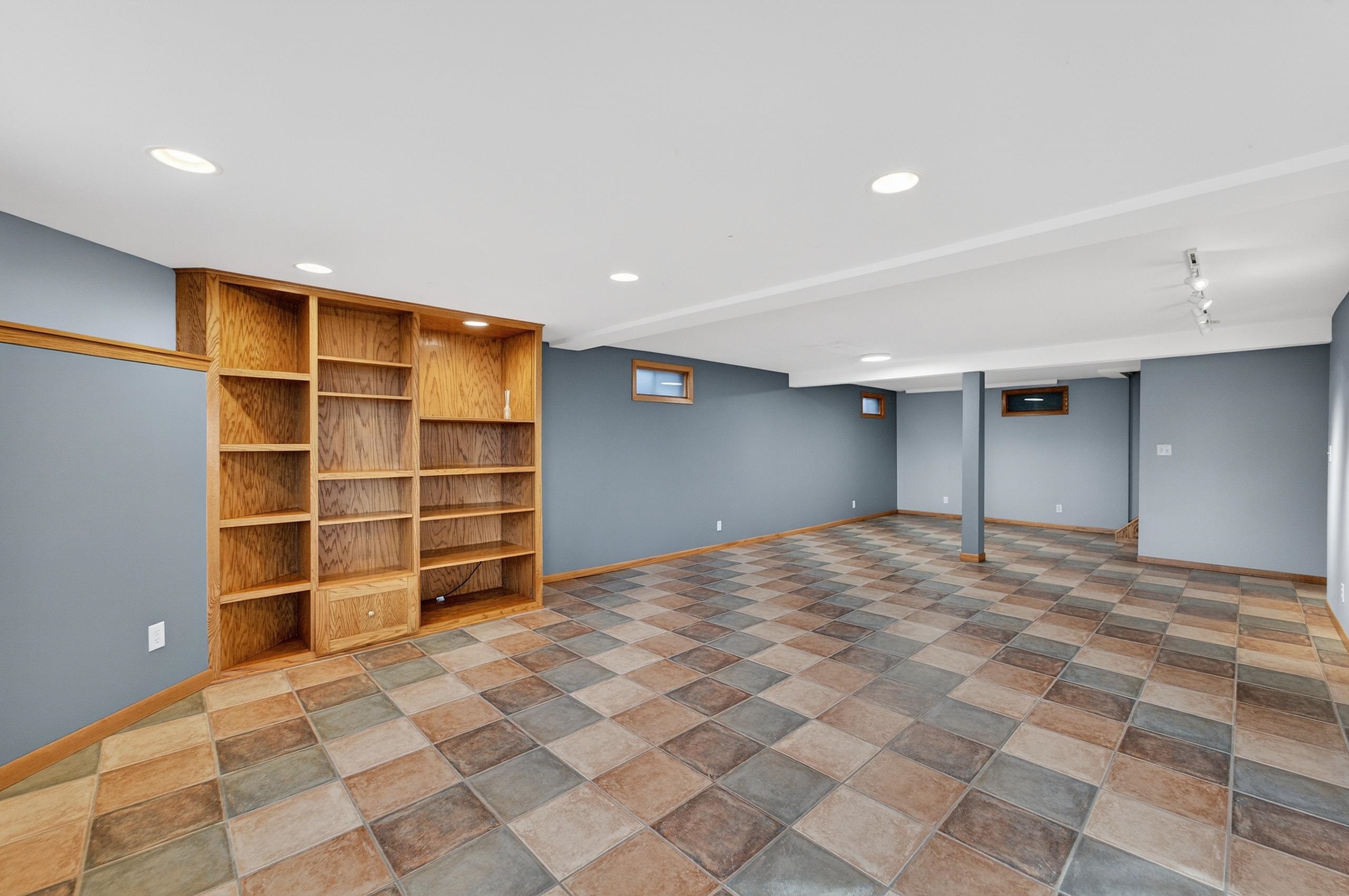 7116 Twin Sunset Road