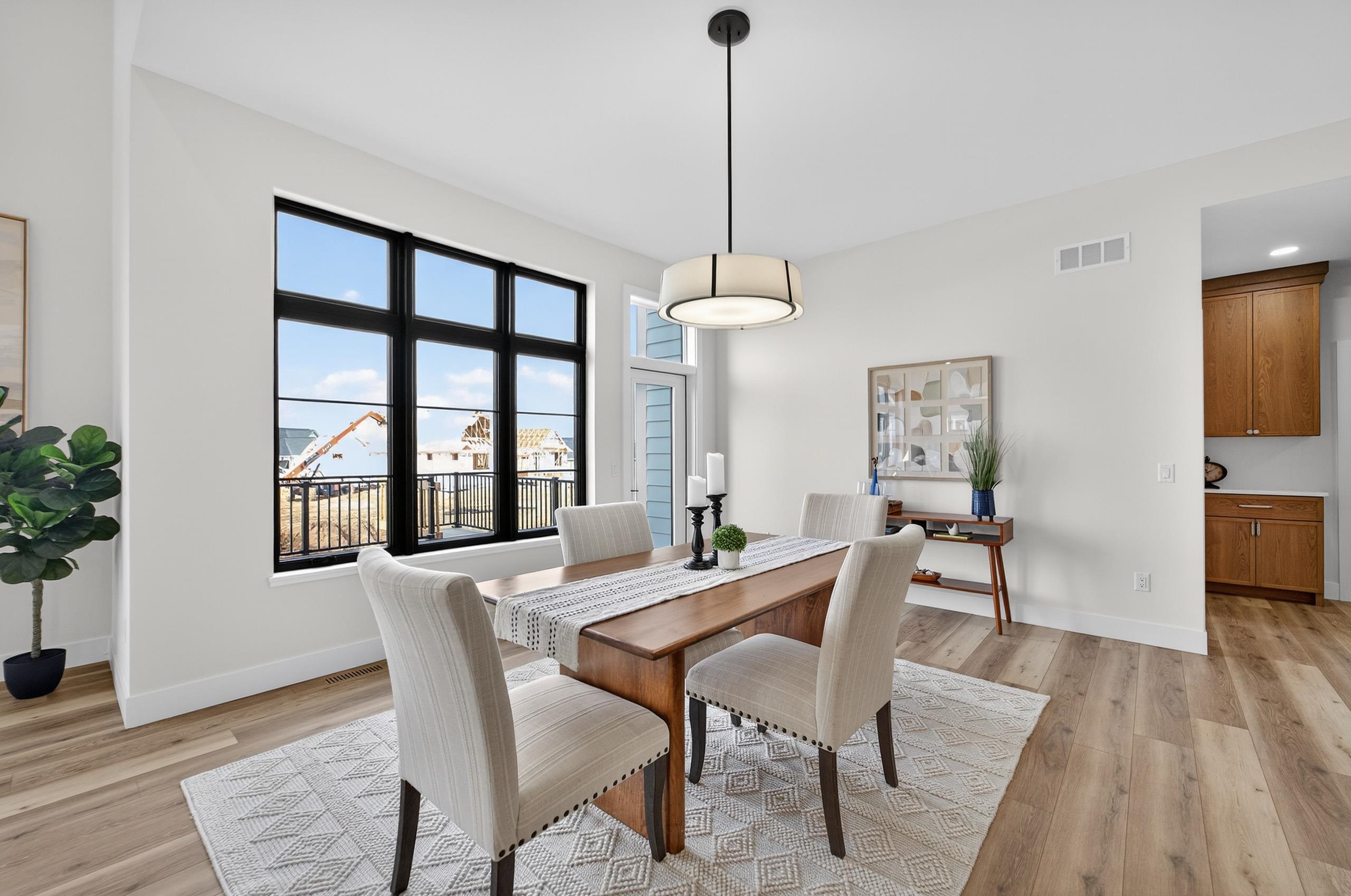 1403 Atlas Trail