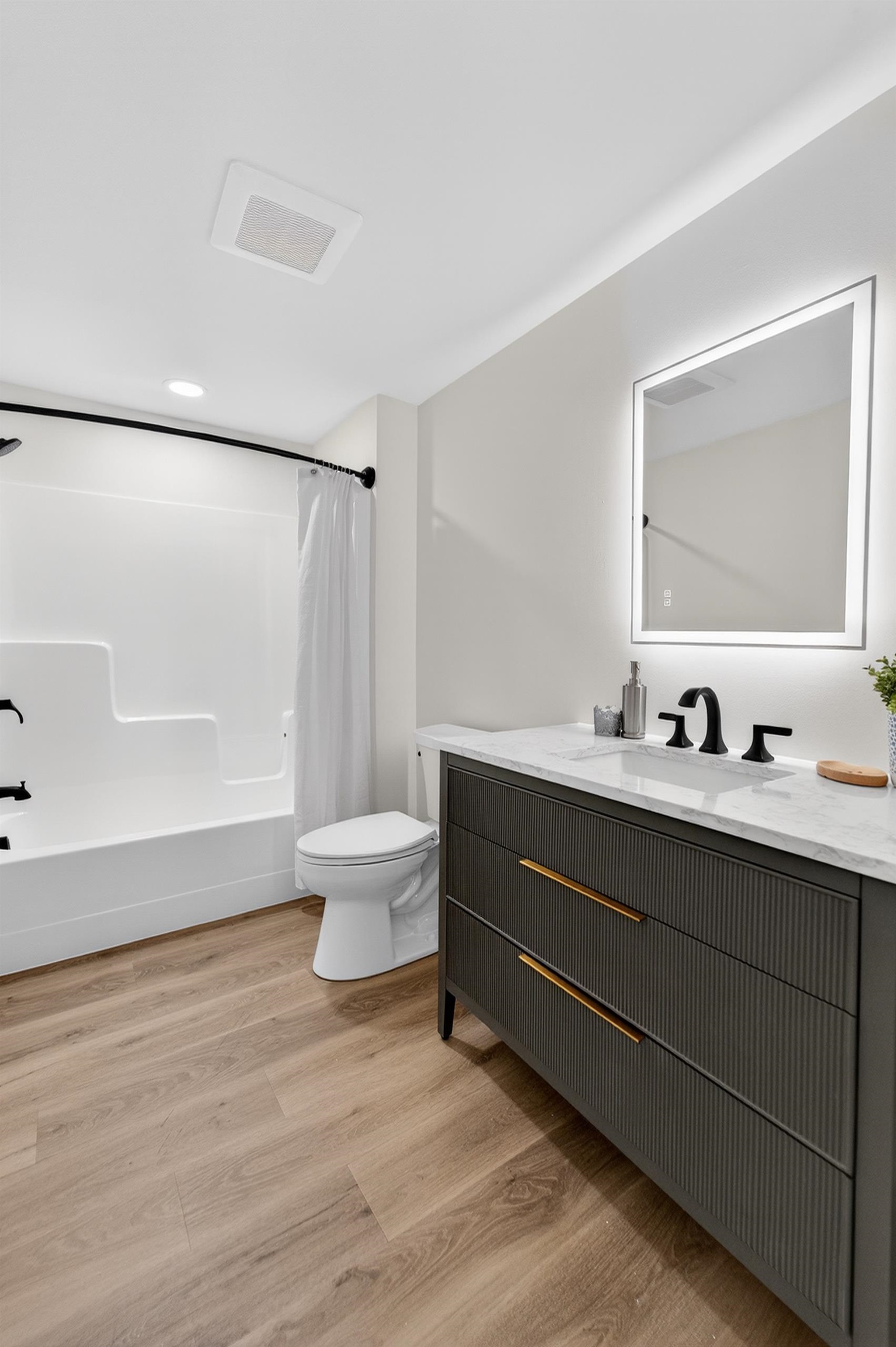 1403 Atlas Trail