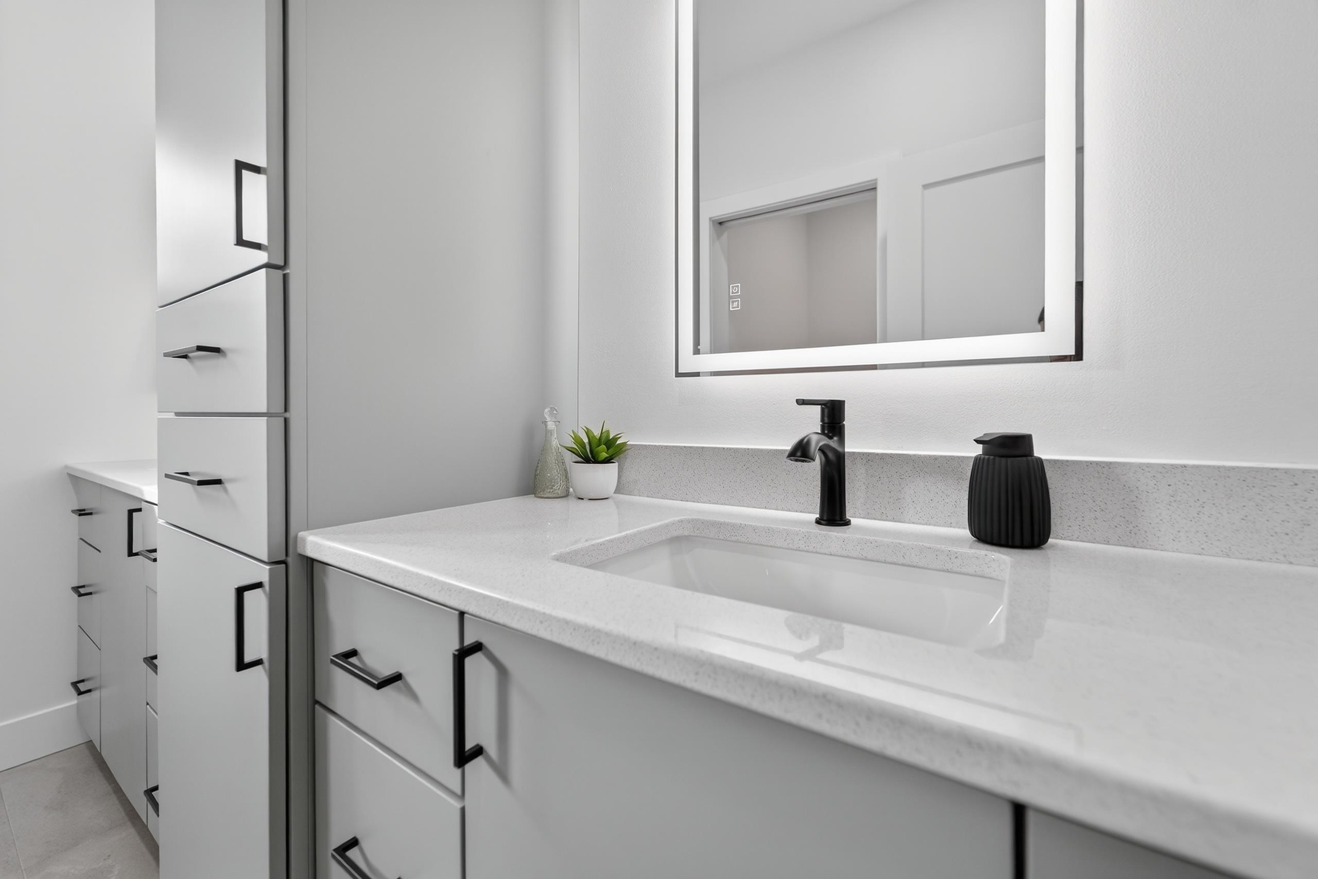 1403 Atlas Trail