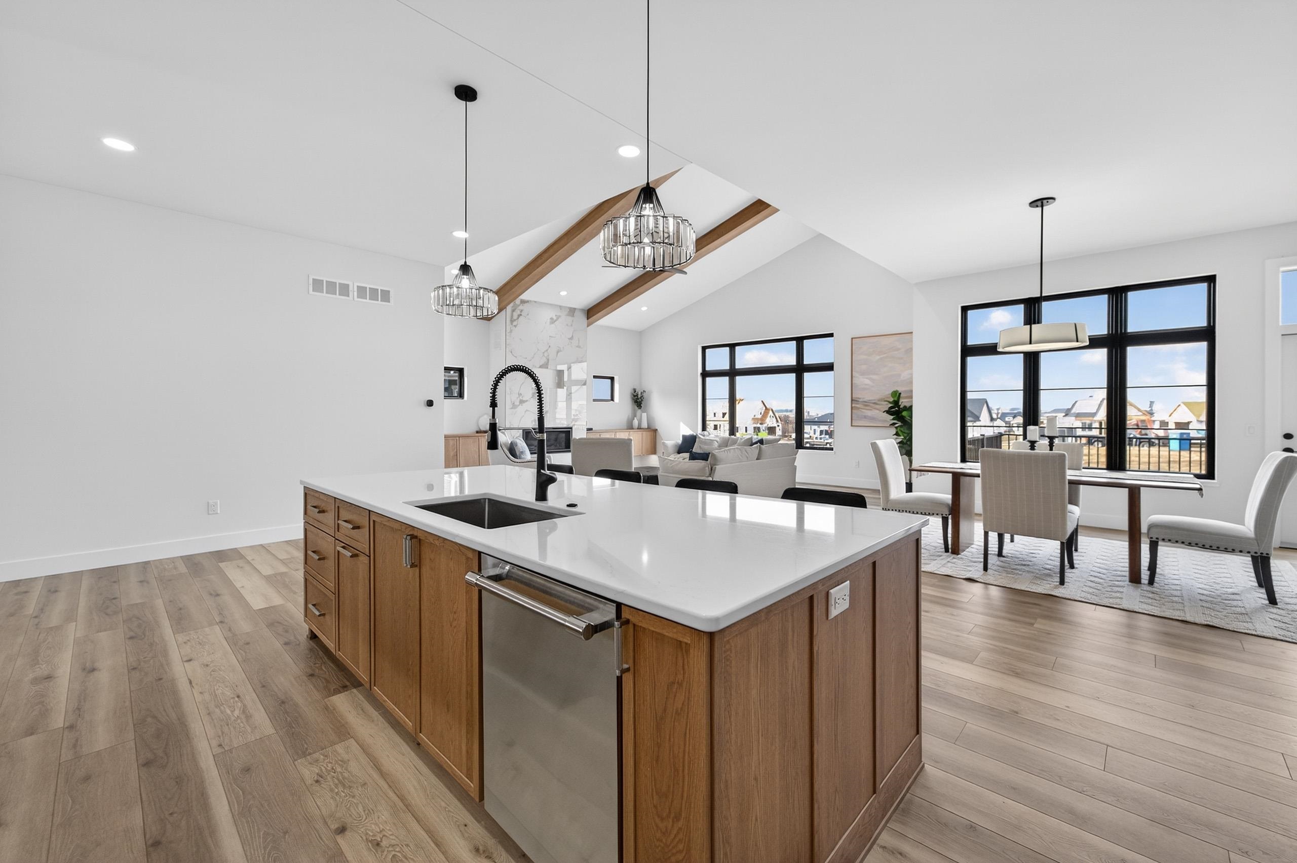 1403 Atlas Trail