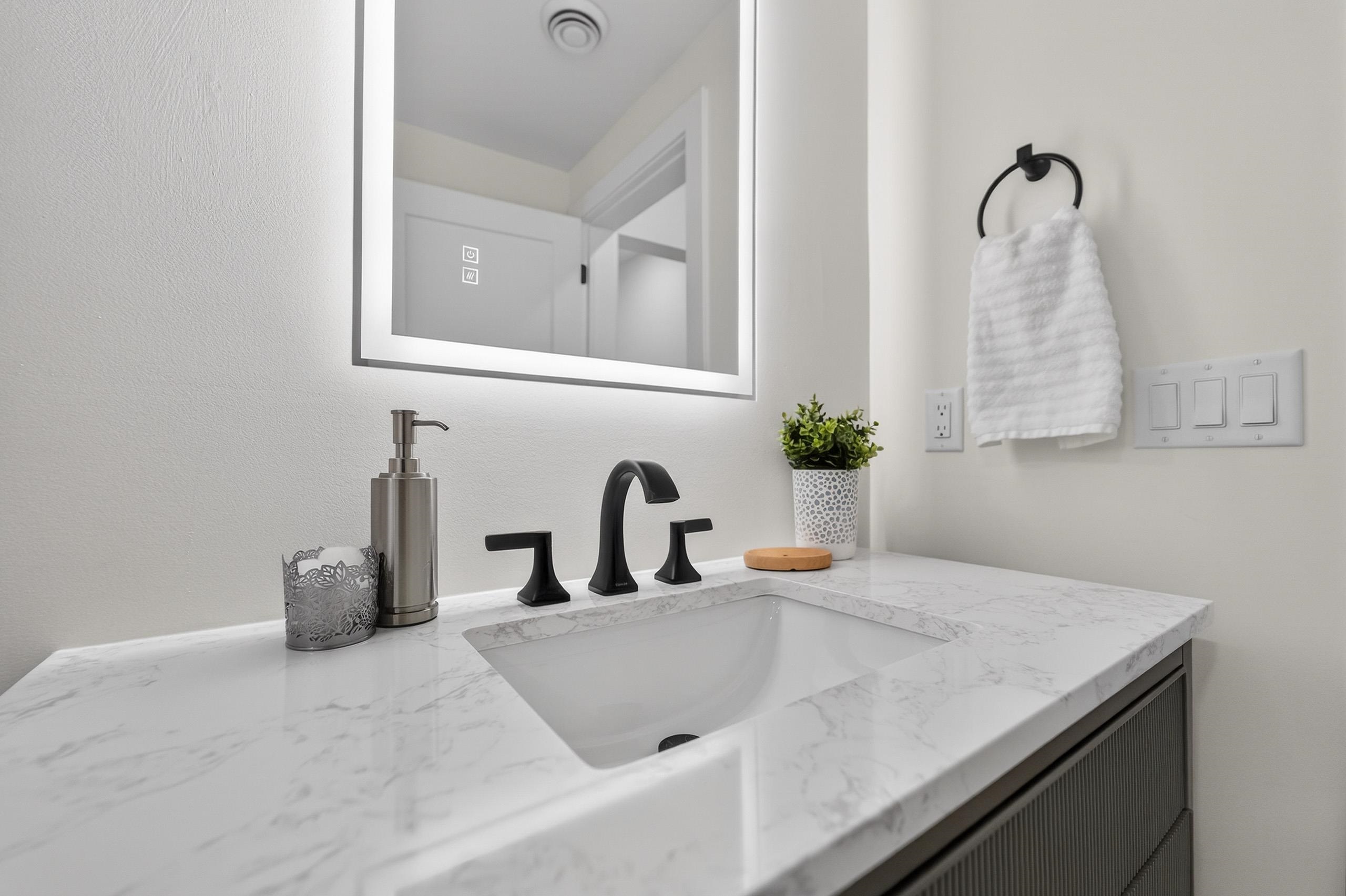 1403 Atlas Trail